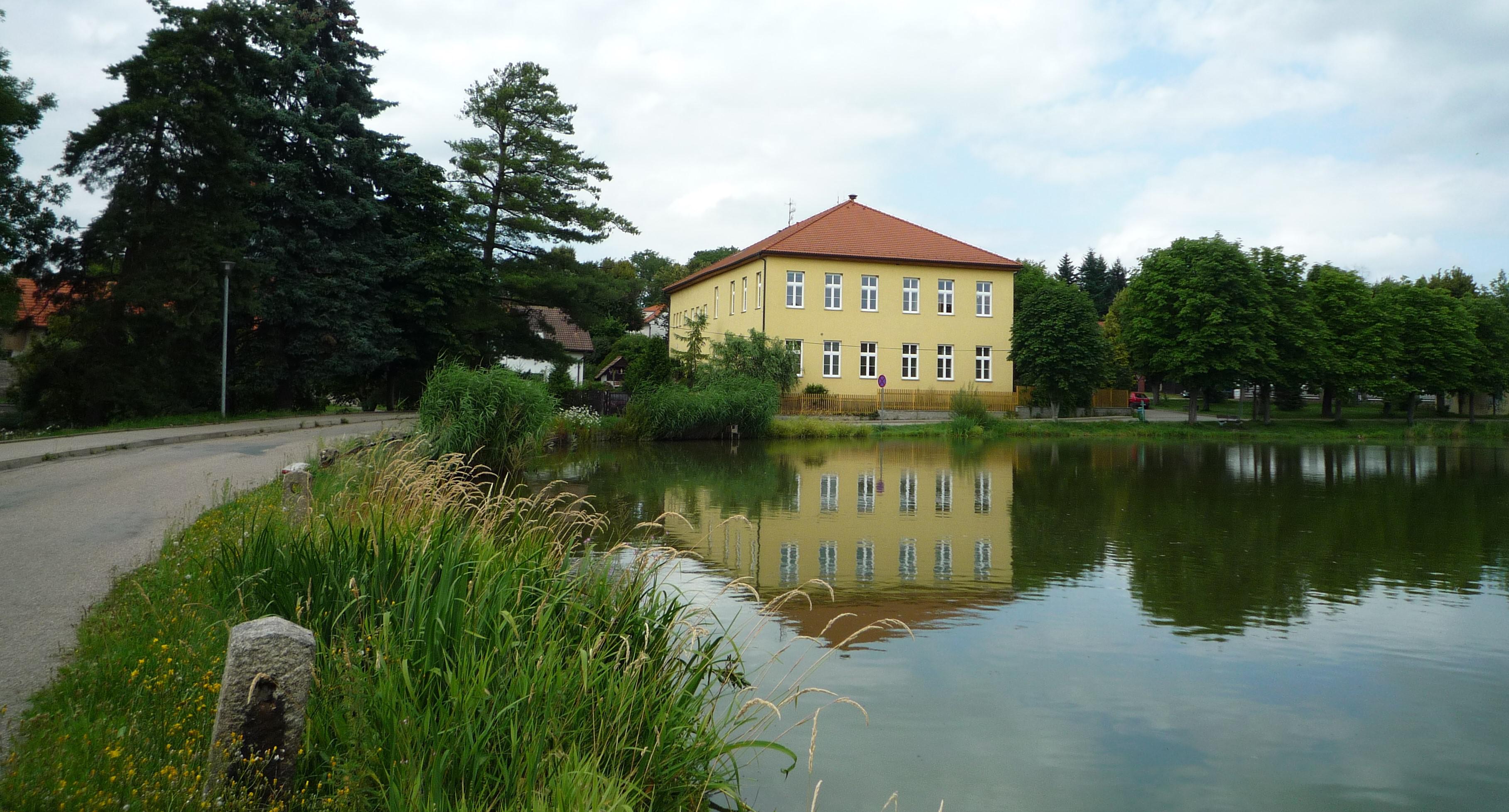 Základní škola Zvole foto 4