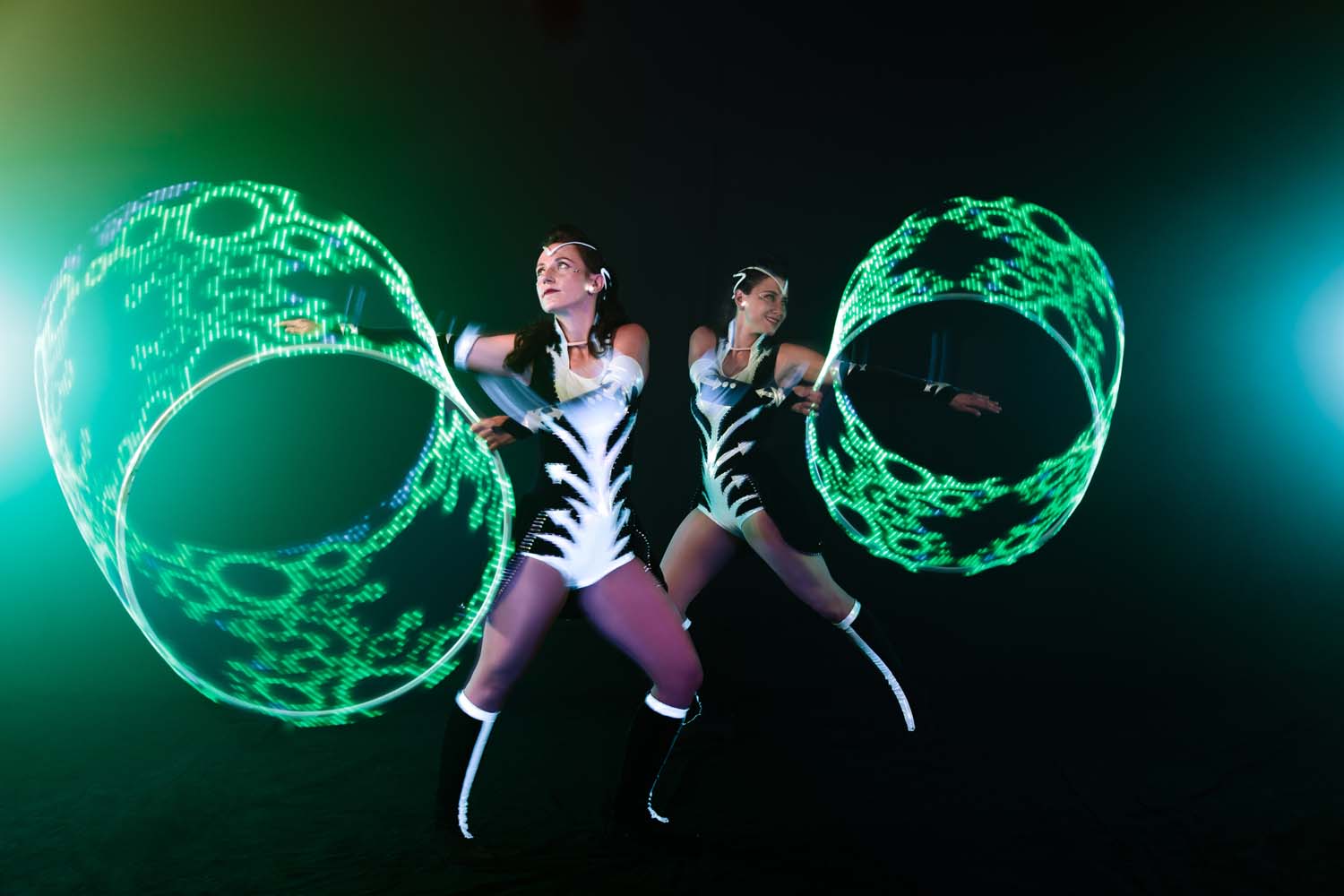 Ilusias - UV Light & Fire show foto 5