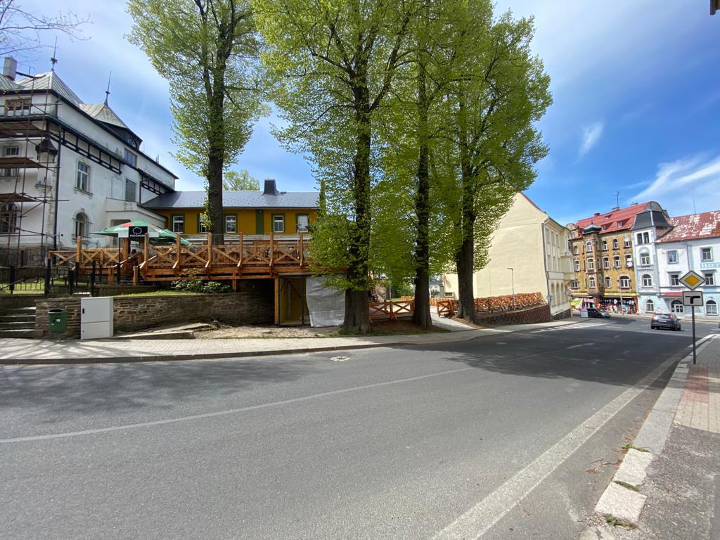 Nabíjecí stanice Grill a Restaurace Pod Lípami foto 4