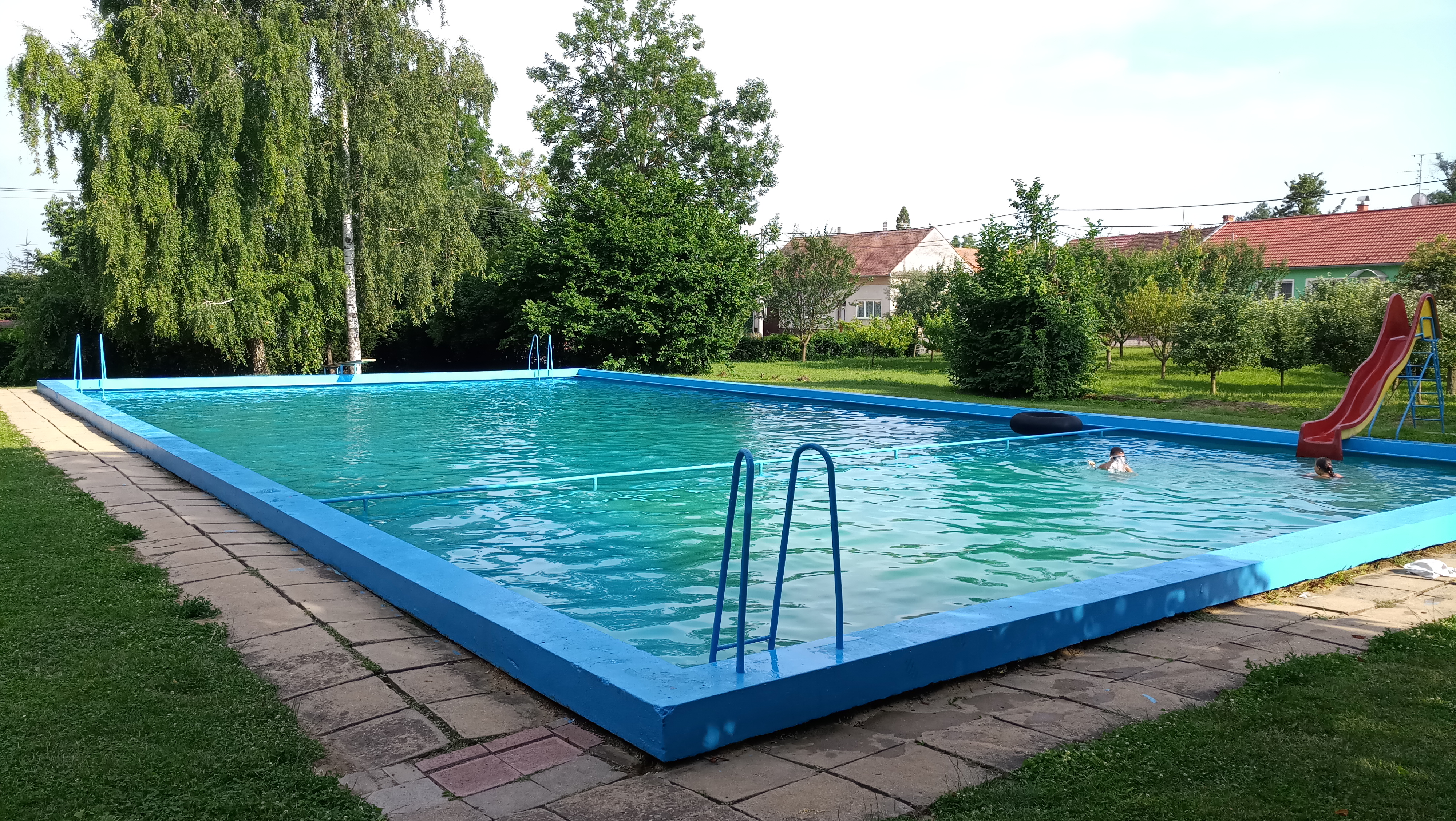 Veřejné koupaliště Miroslavské Knínice