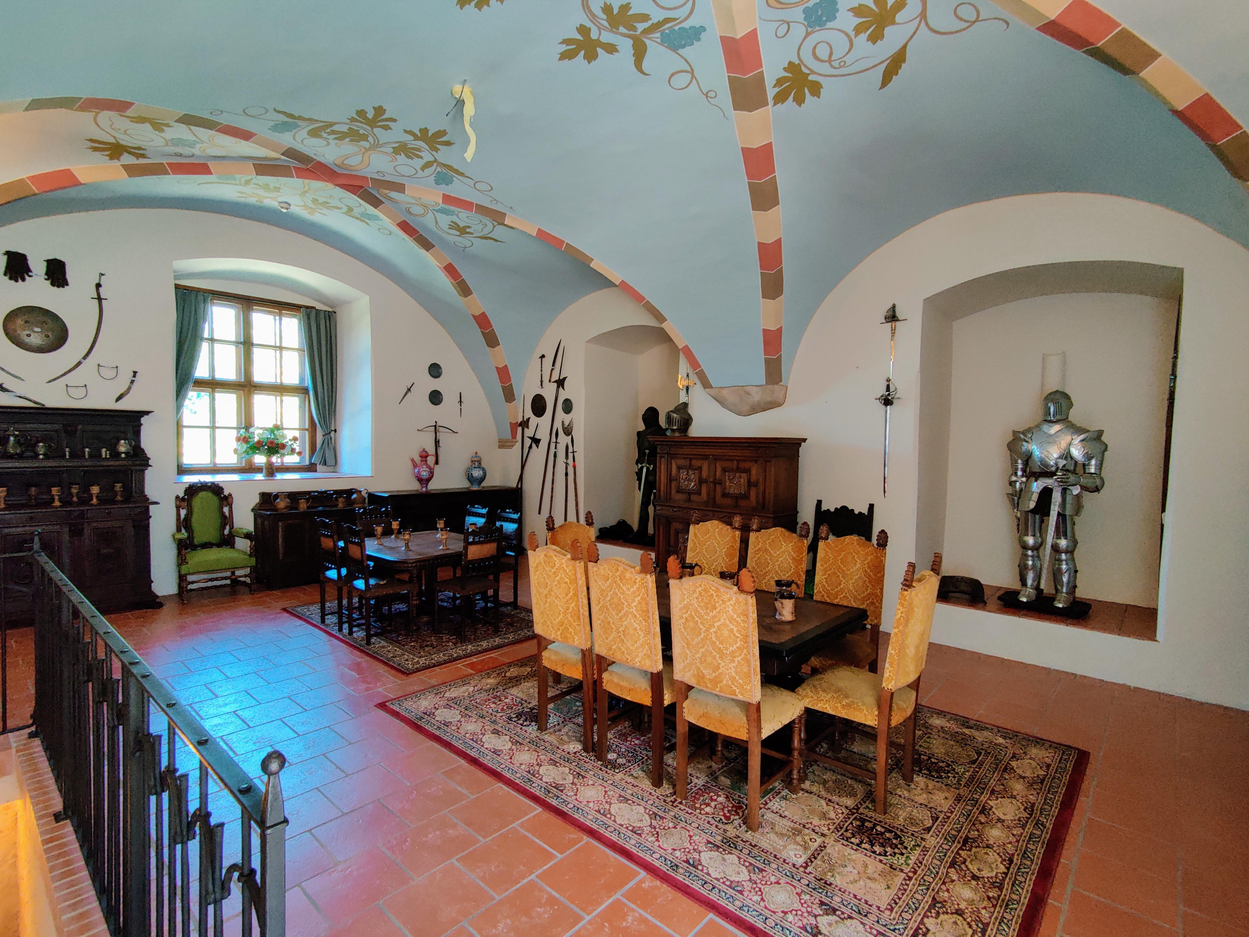 Hotel Zámek Valeč - nabíjecí stanice foto 1