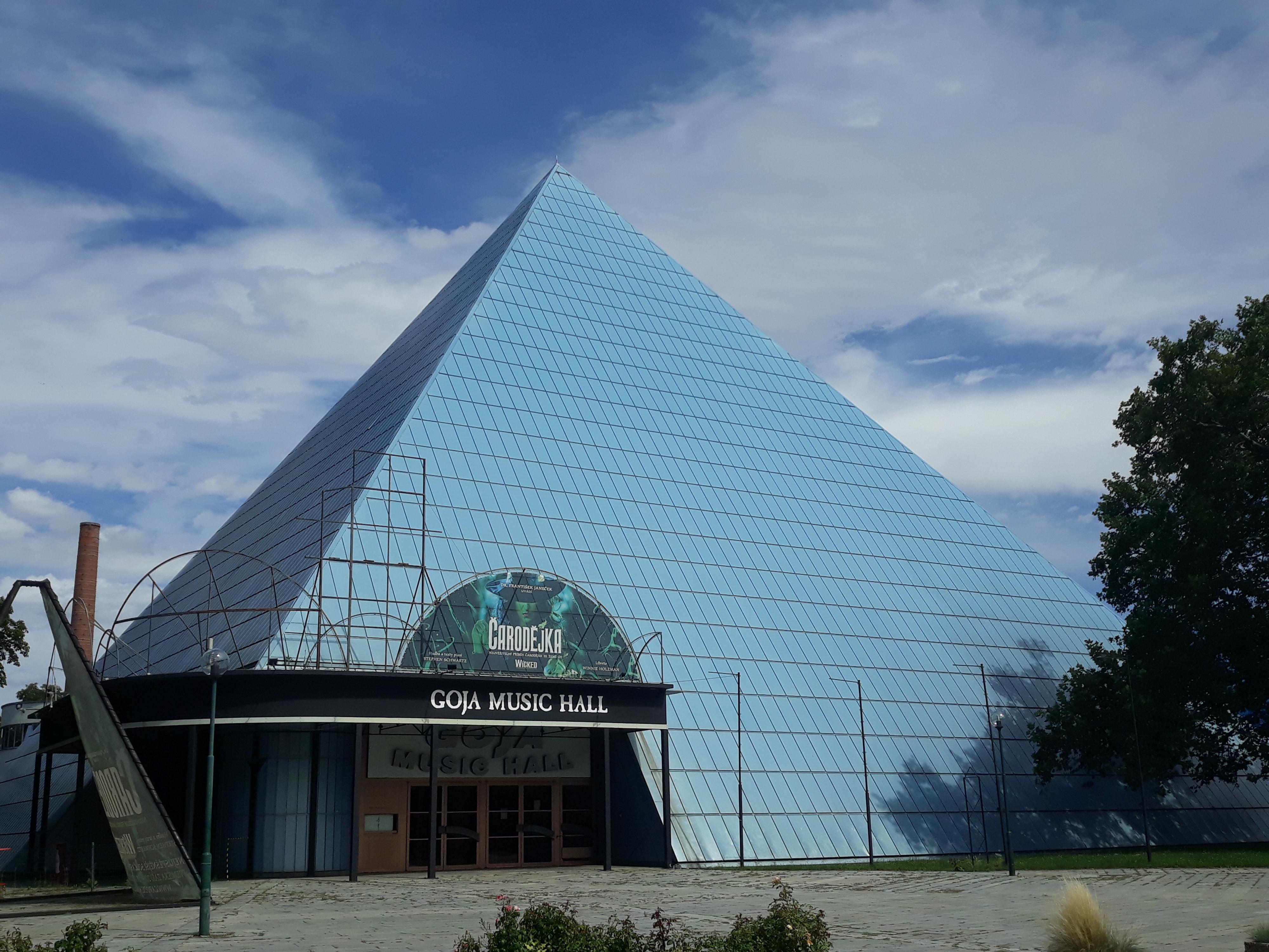 Goja music hall foto 3