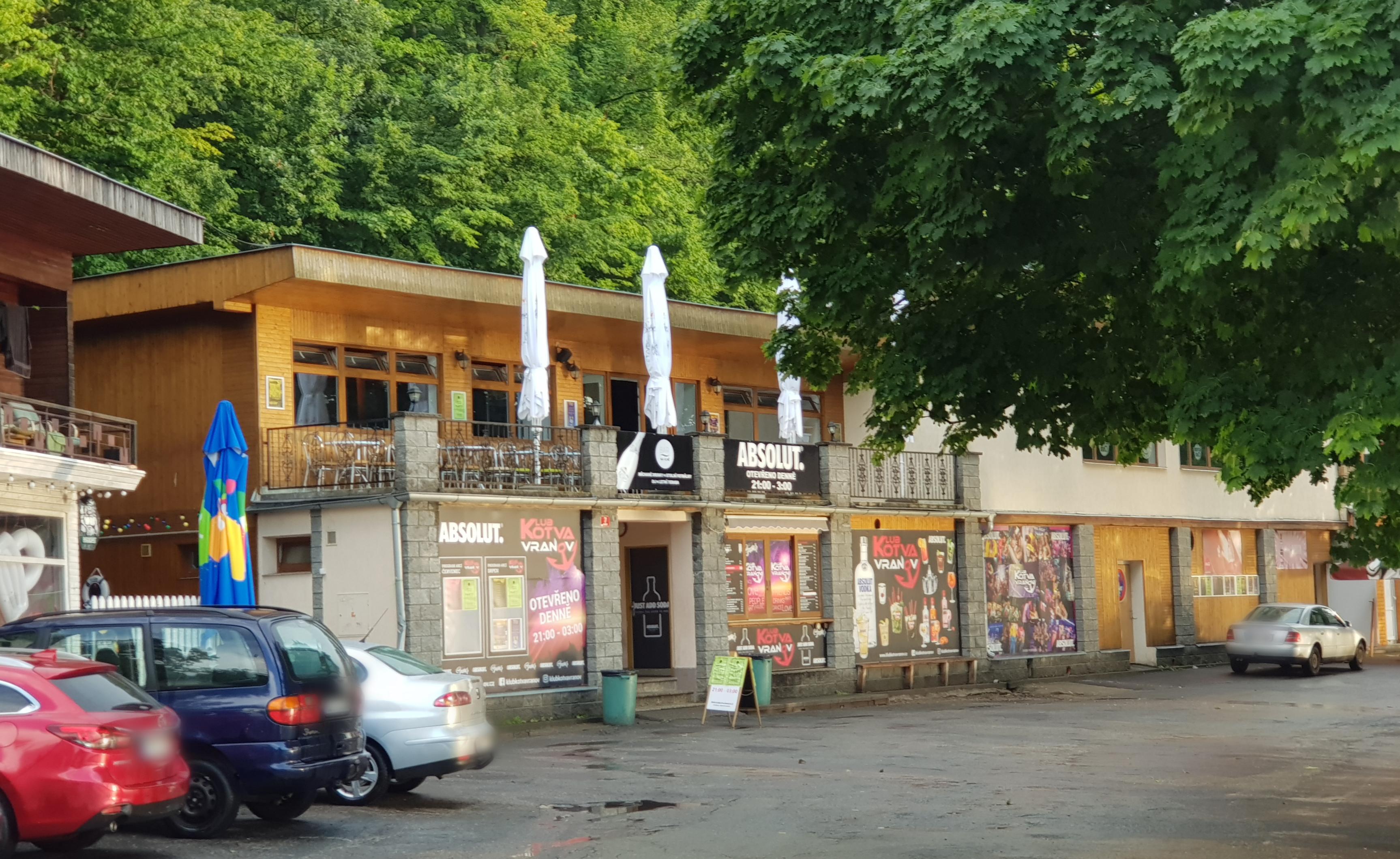 Kavárna Kotva foto 4