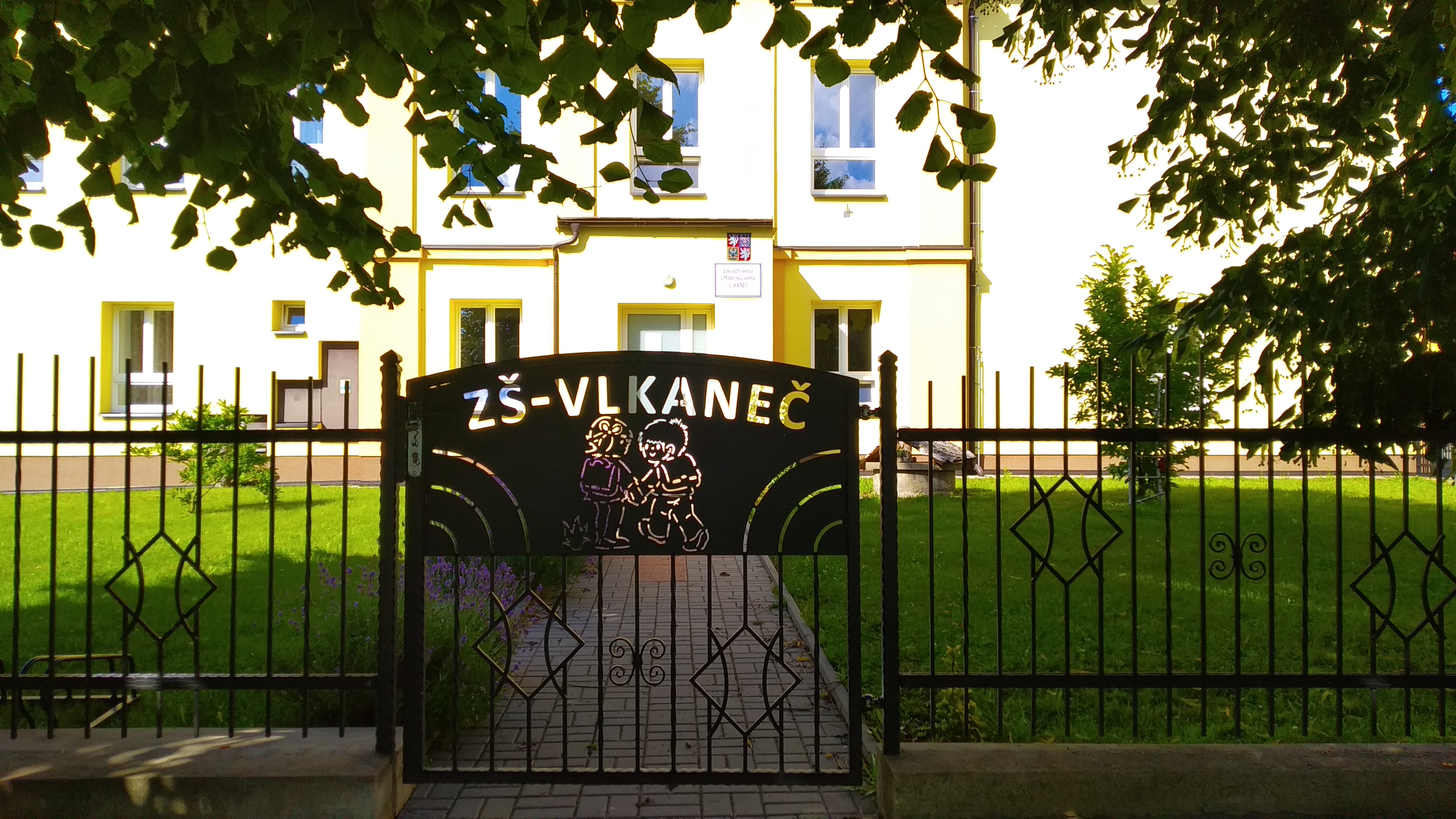 ZŠ a MŠ Vlkaneč foto 3