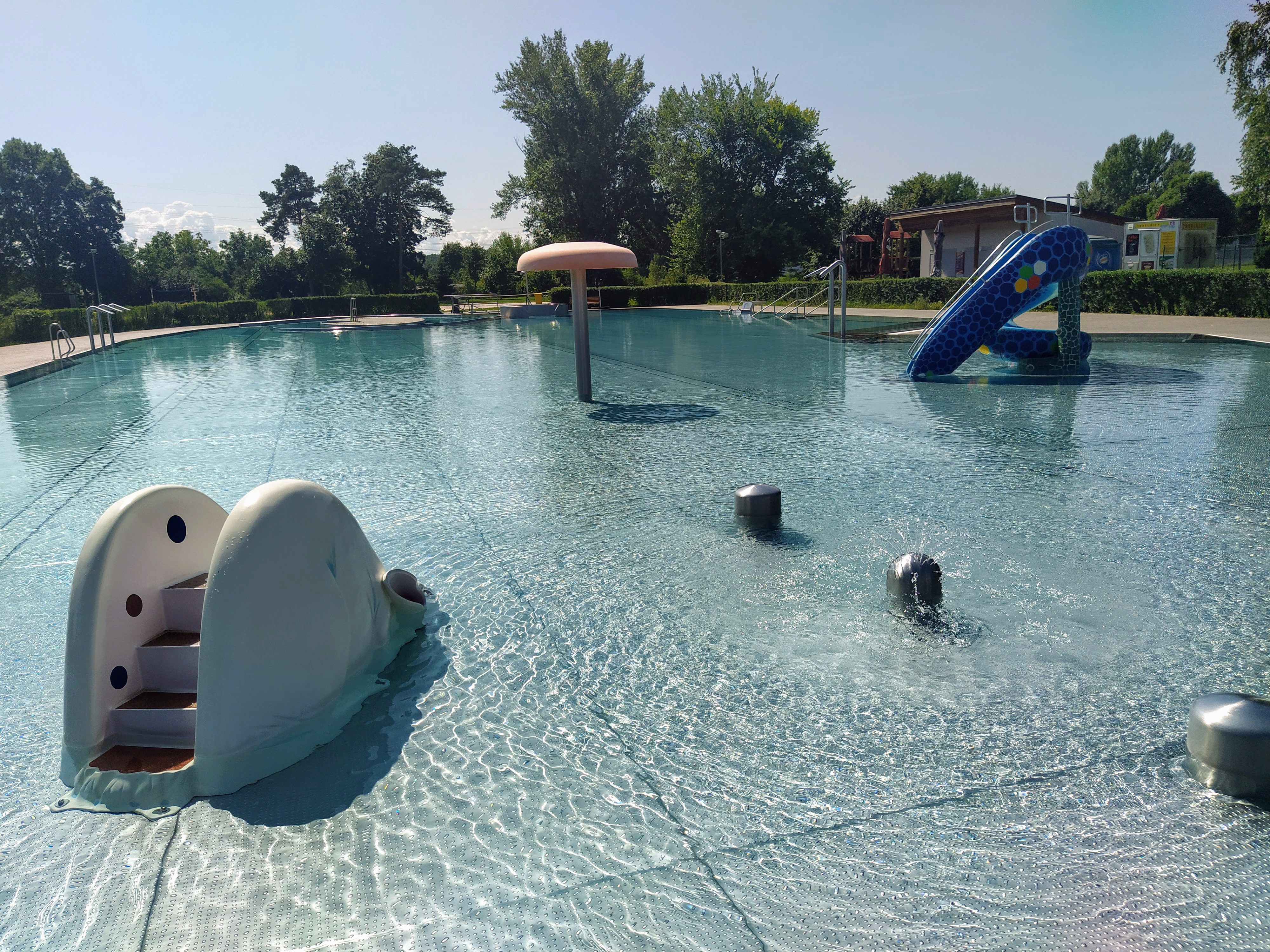 Lázně Hodonín - letní koupaliště foto 2