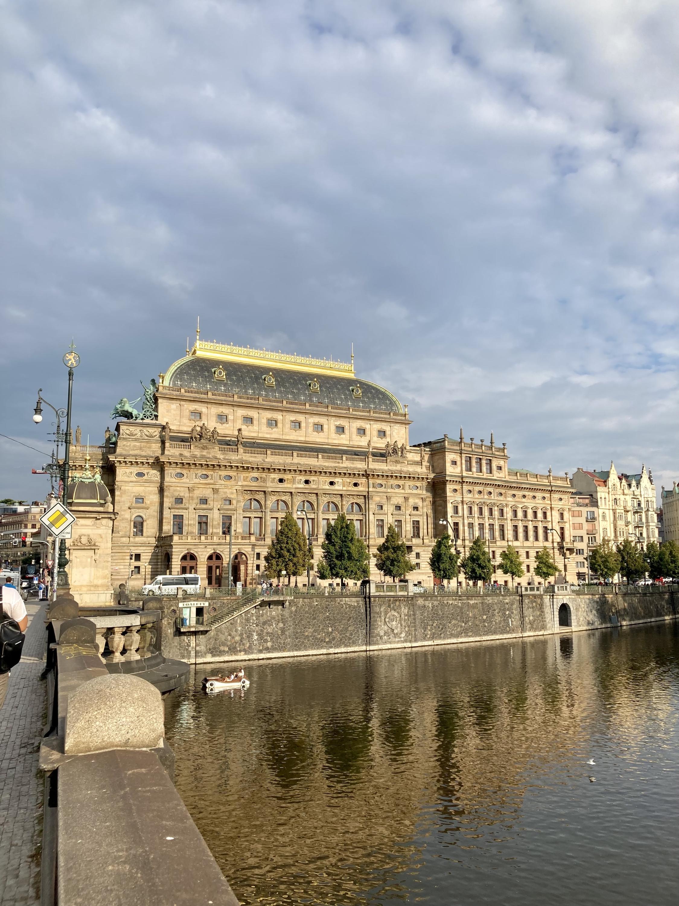 Národní divadlo foto 5