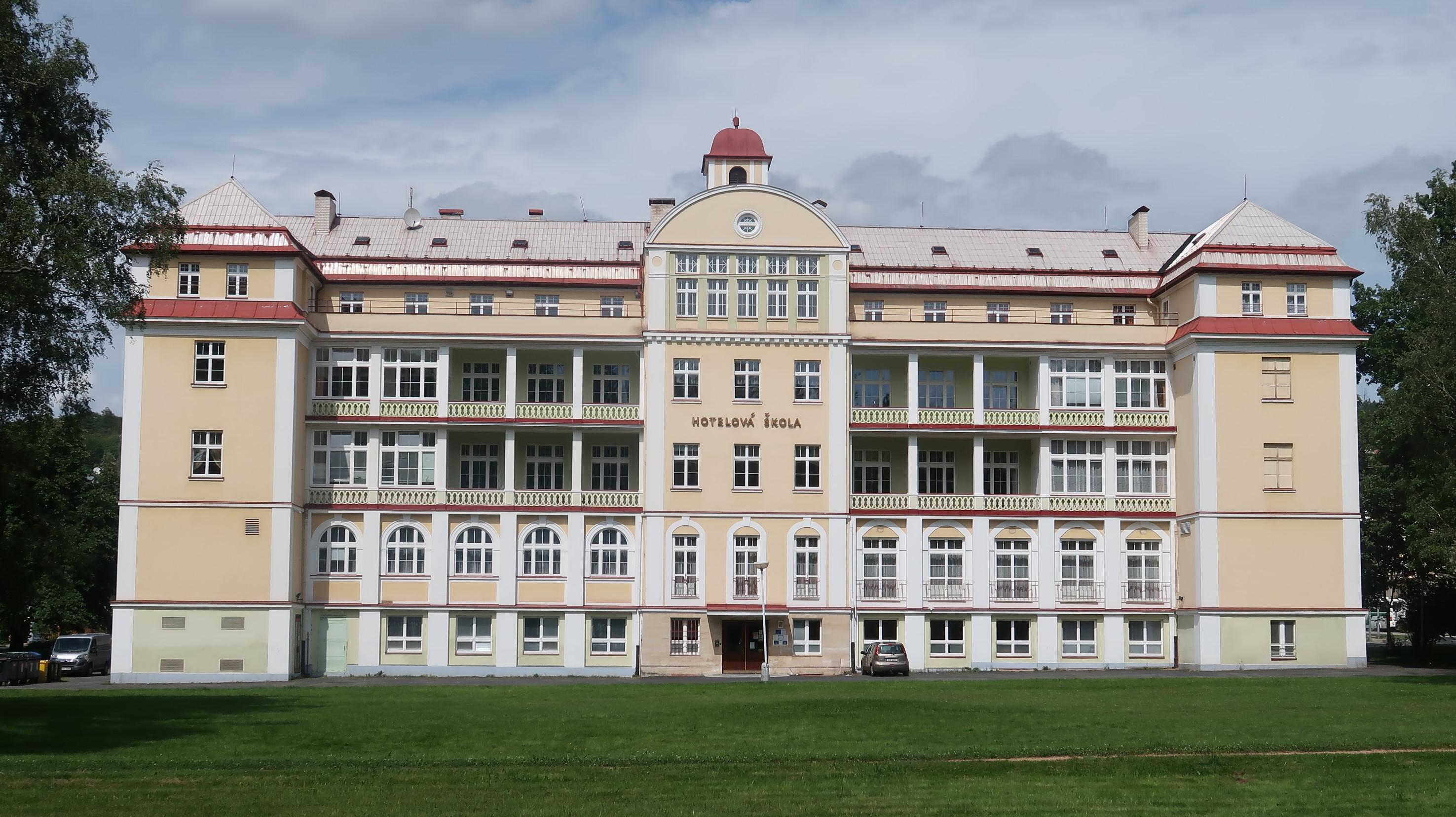 Hotelová škola Mariánské Lázně foto 3