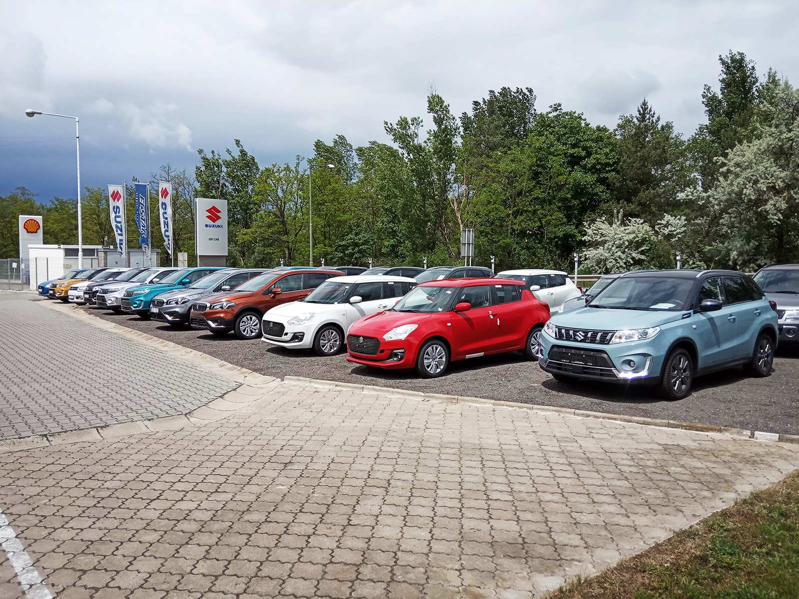 UH CAR – Suzuki a Nissan foto 3