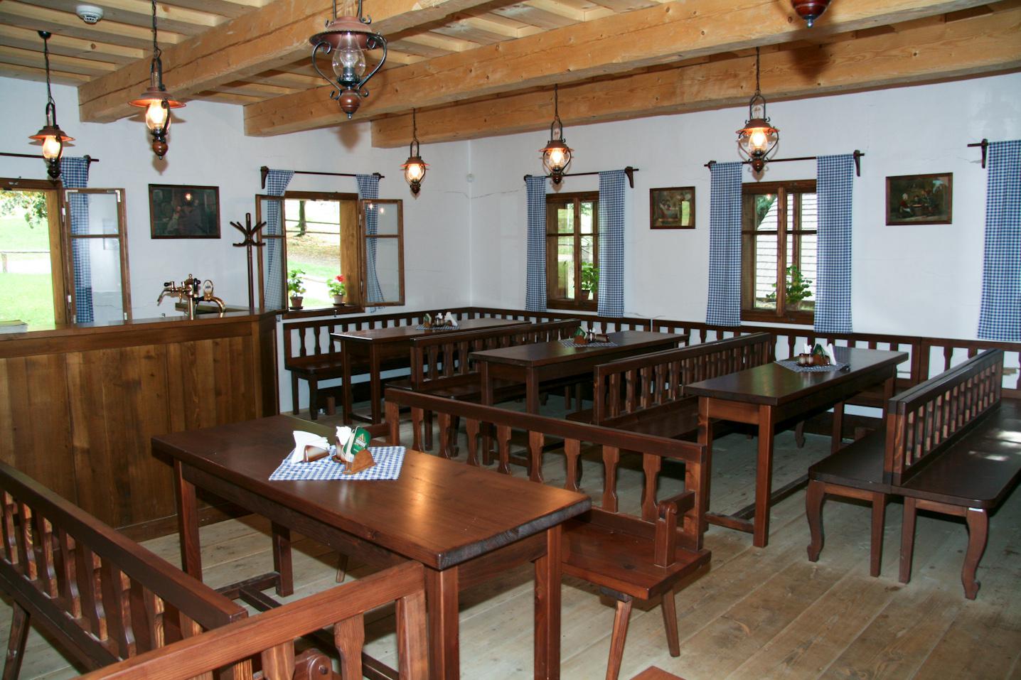 Hostinec s kupeckým krámem ze Zděchova foto 5