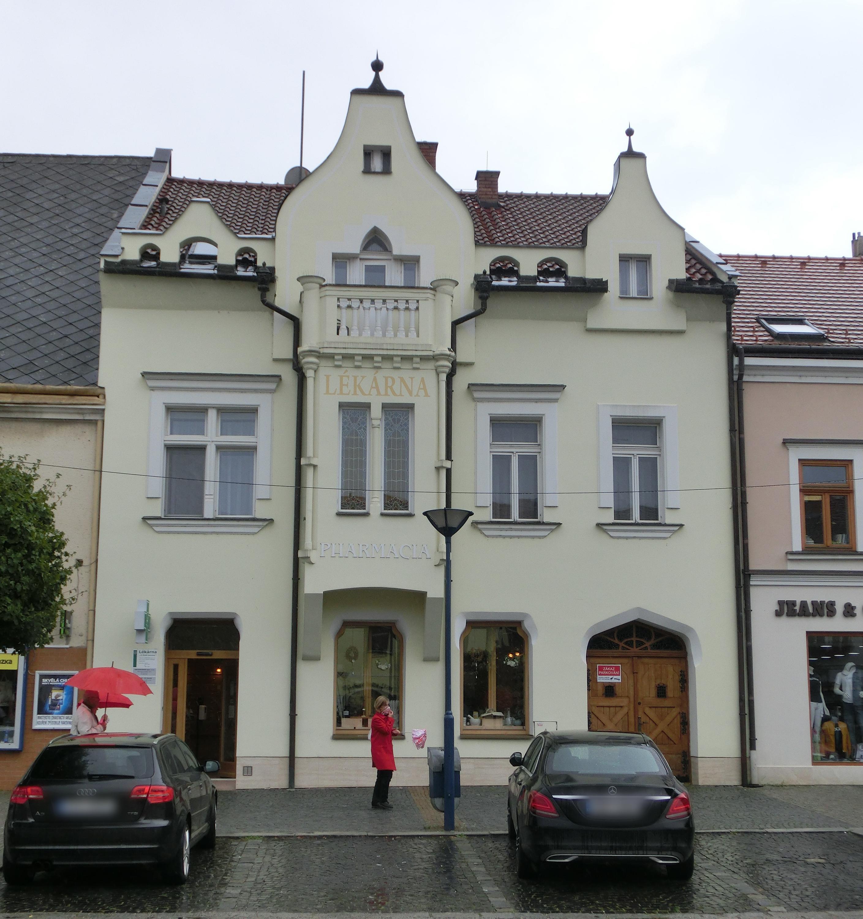 Lékárna U Zlaté koruny foto 2