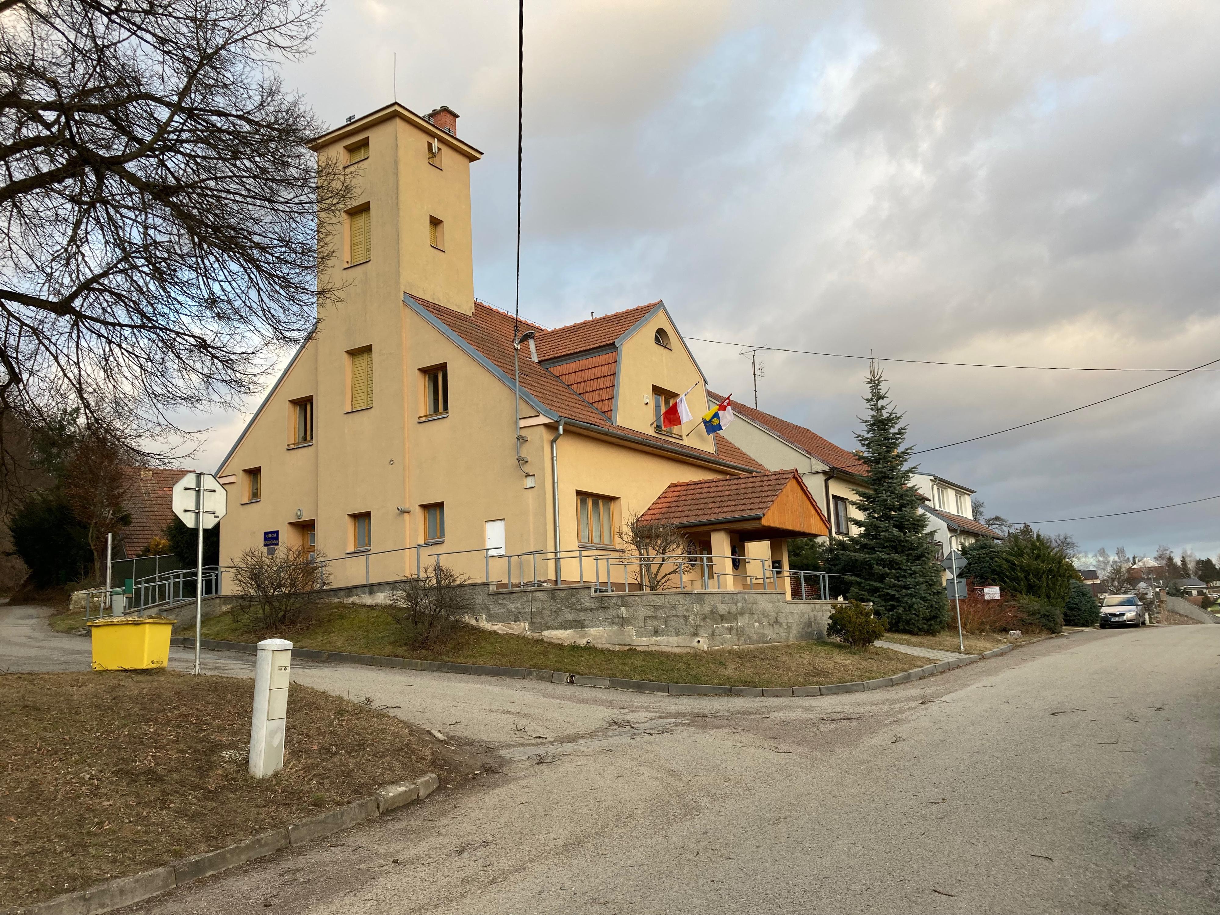Svinošice - obecní úřad foto 2