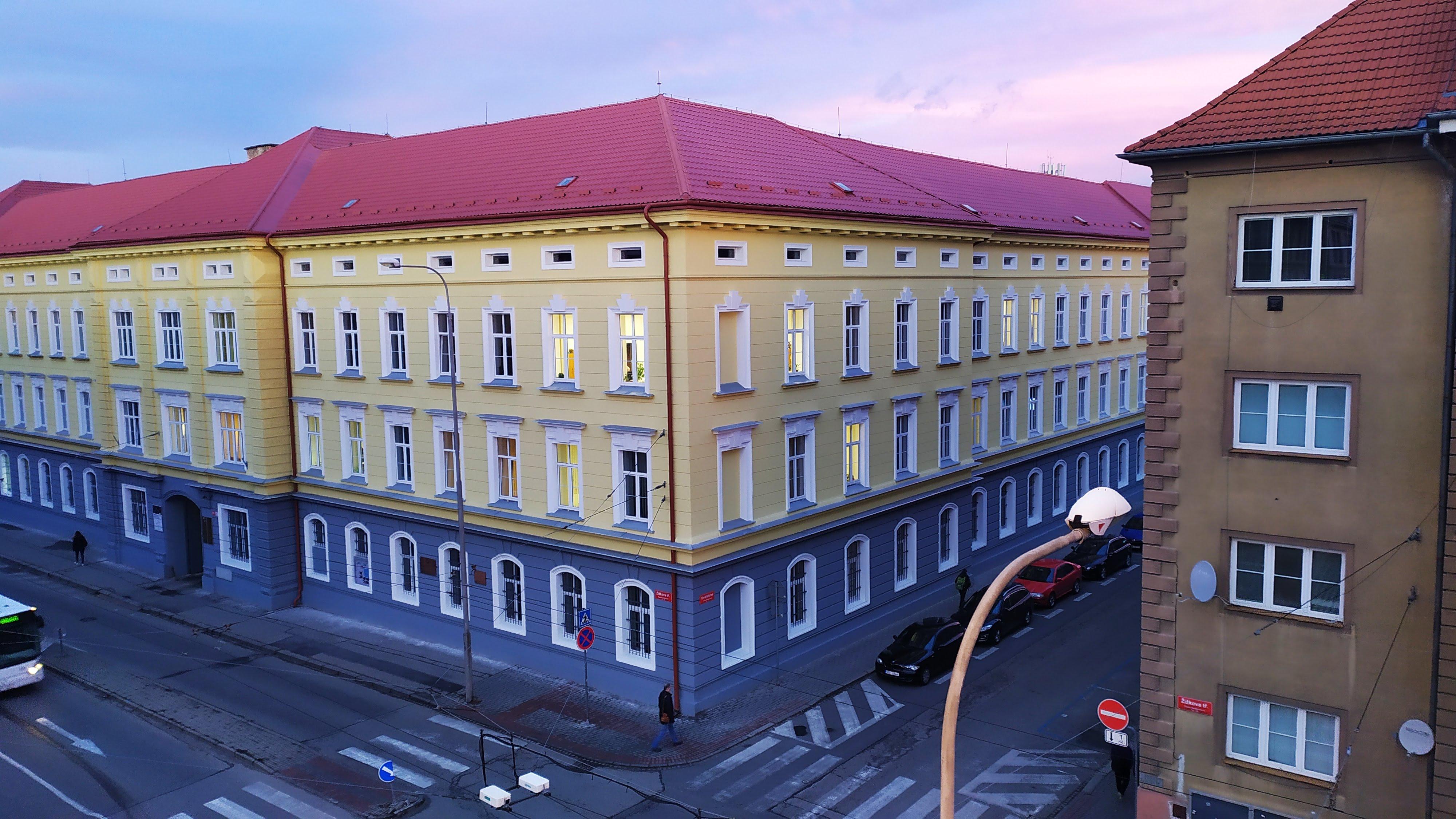 Krajské vojenské velitelství České Budějovice foto 3