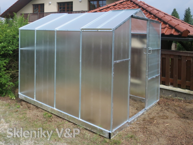 SKLOKOV - svařované skleníky foto 2