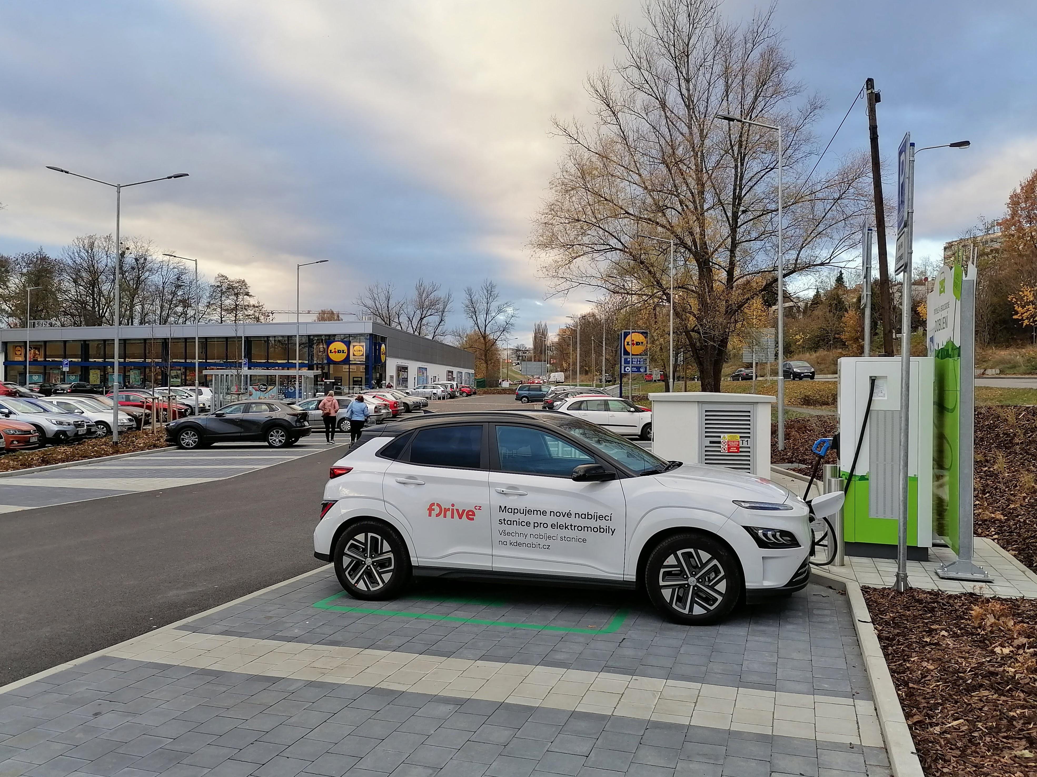 Nabíjecí stanice Lidl foto 1