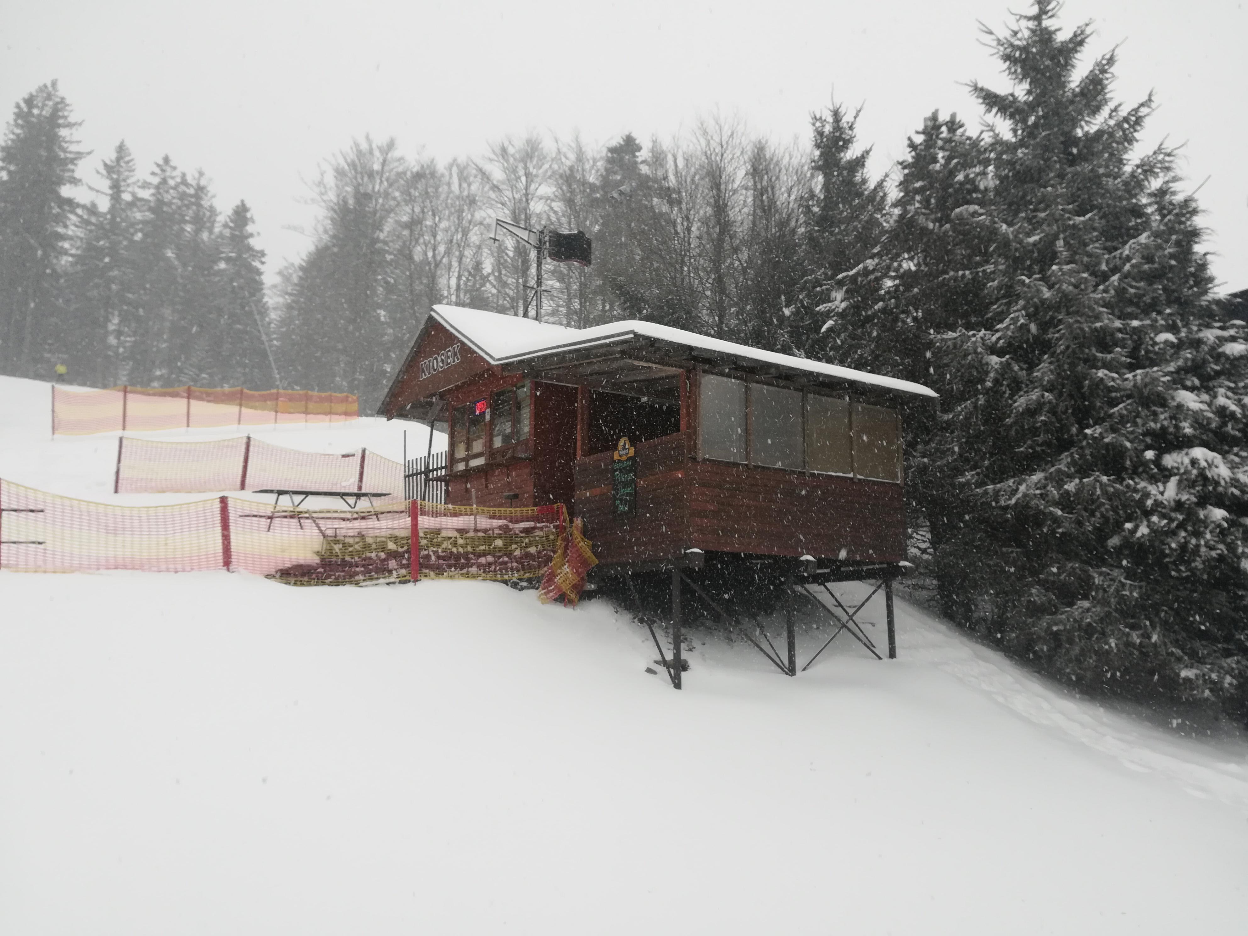 Kiosek Lyžařská 	280 foto 2