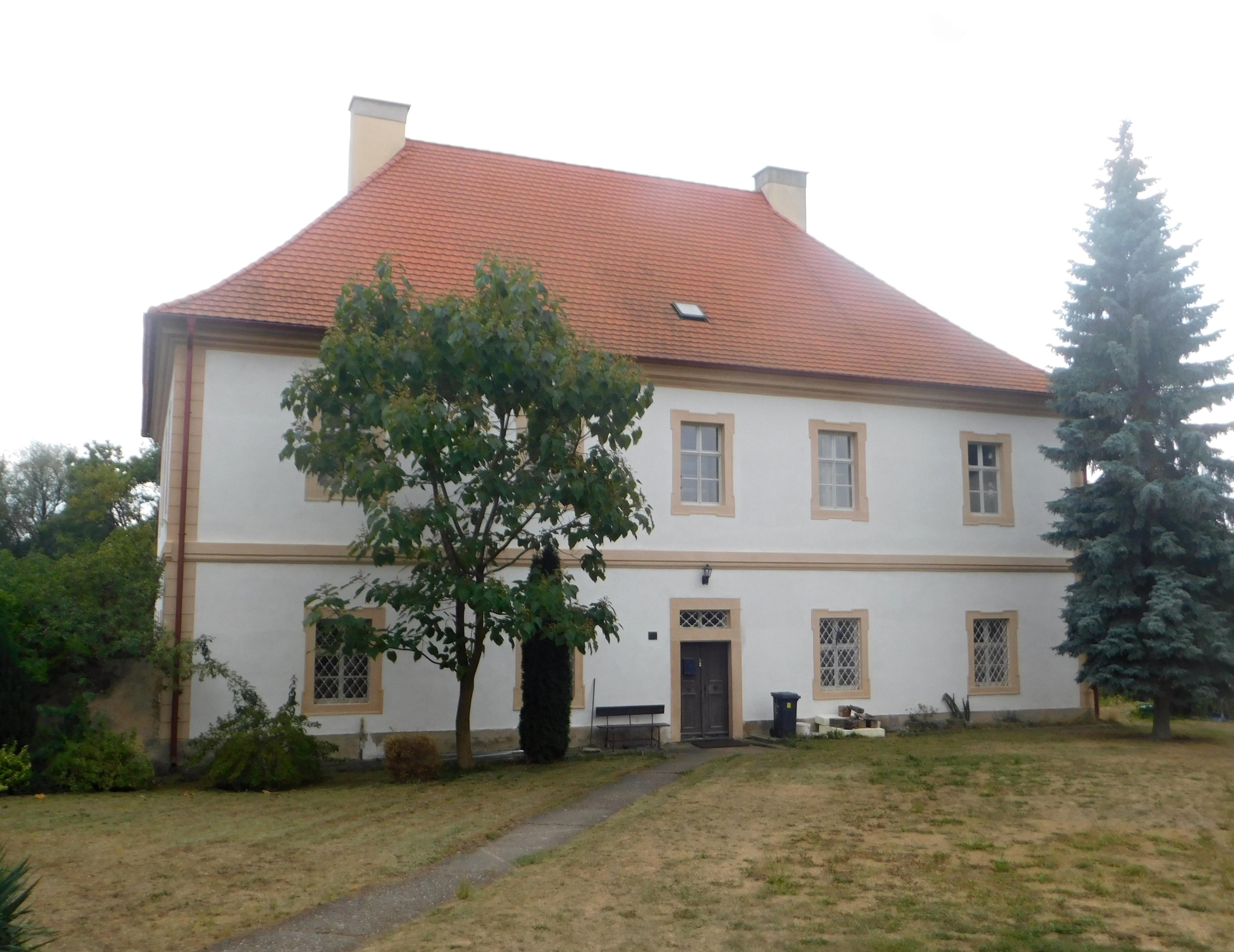 Římskokatolická farnost Sezemice foto 2