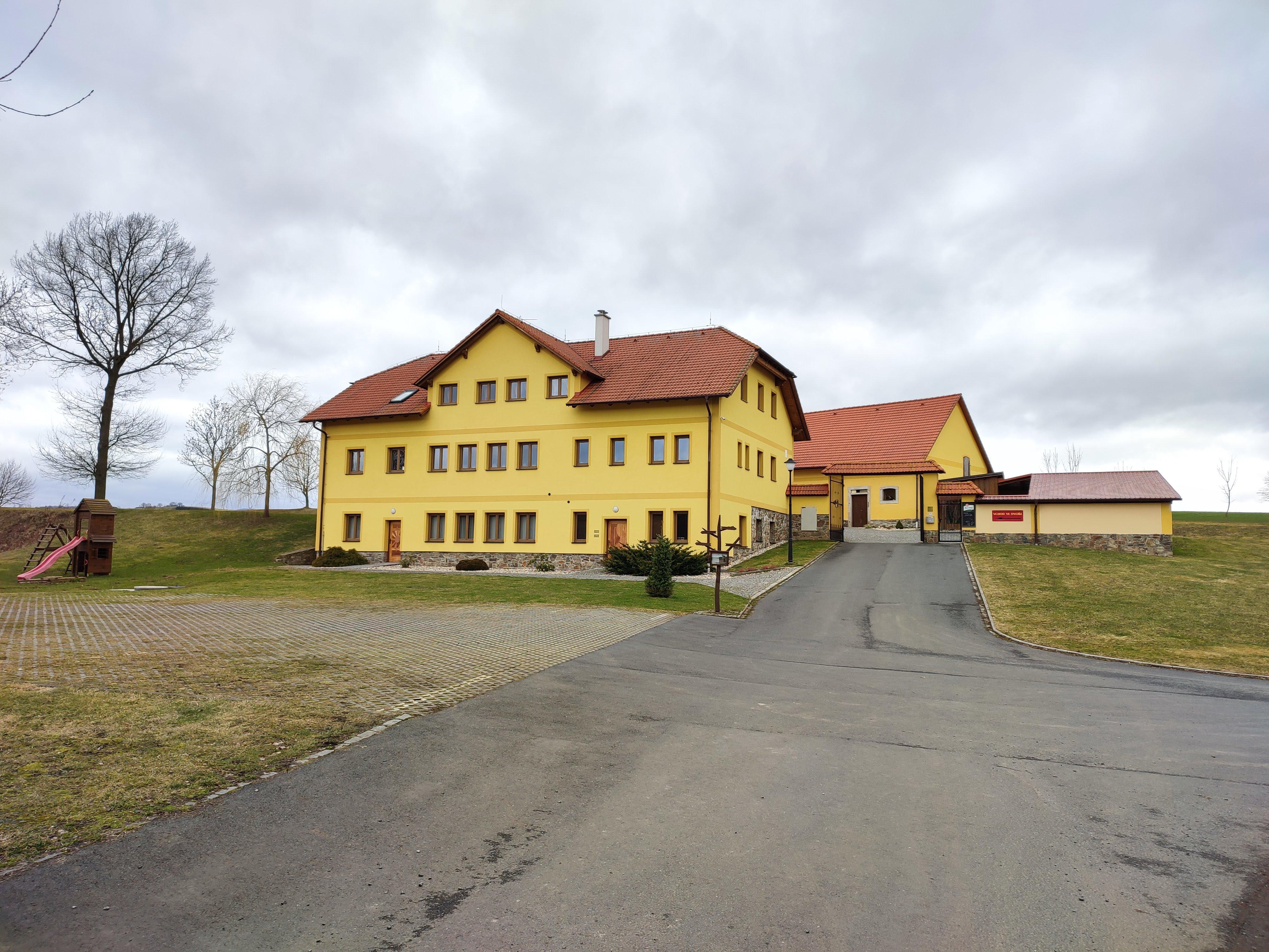 Restaurace Podveský mlýn foto 5