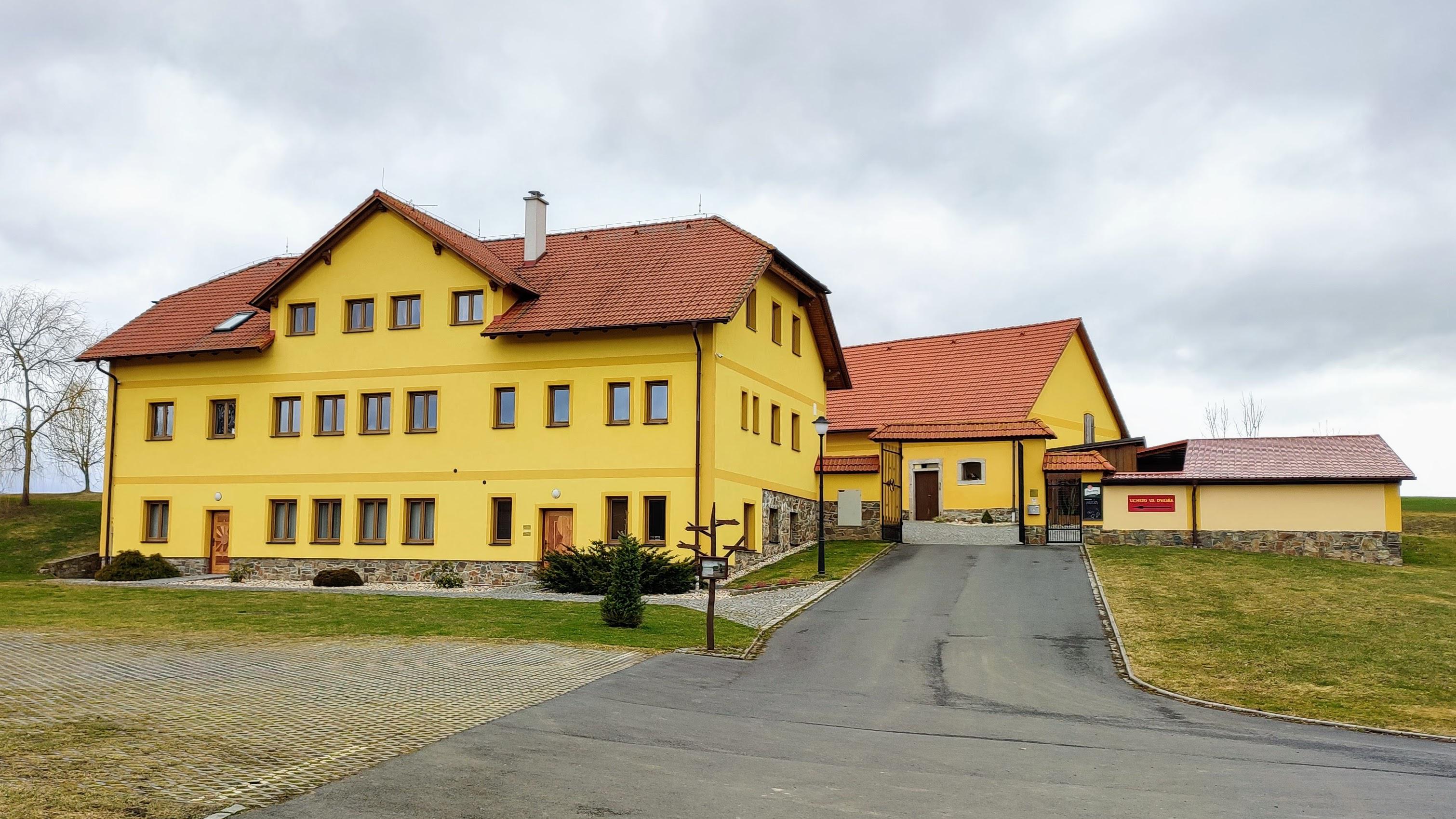 Restaurace Podveský mlýn foto 6