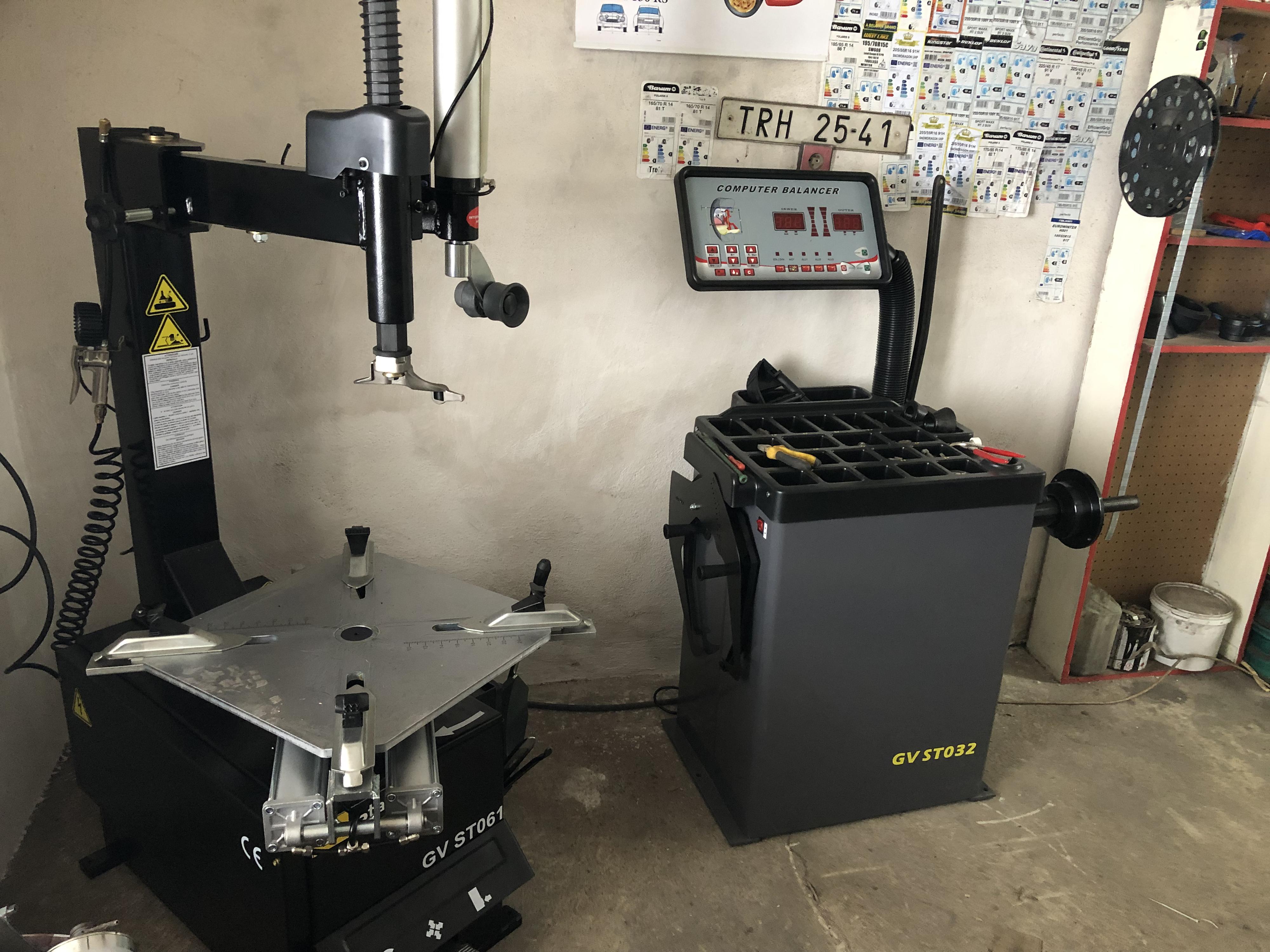 KarolyHof Garage foto 5