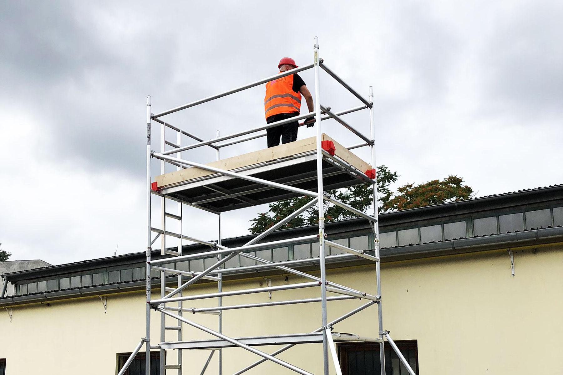 Bosut - pojízdné hliníkové lešení