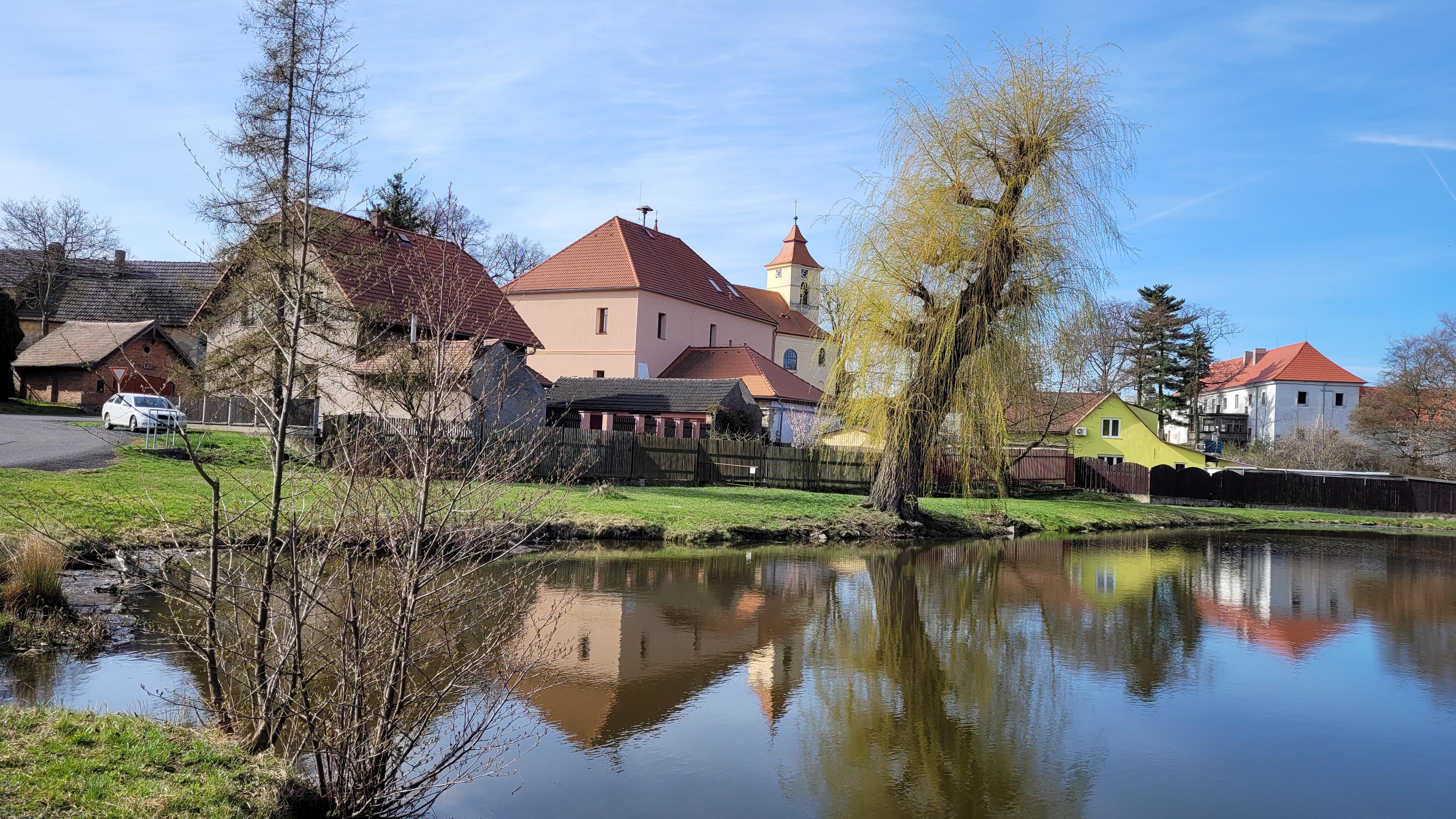 Měrunice - obecní úřad foto 3