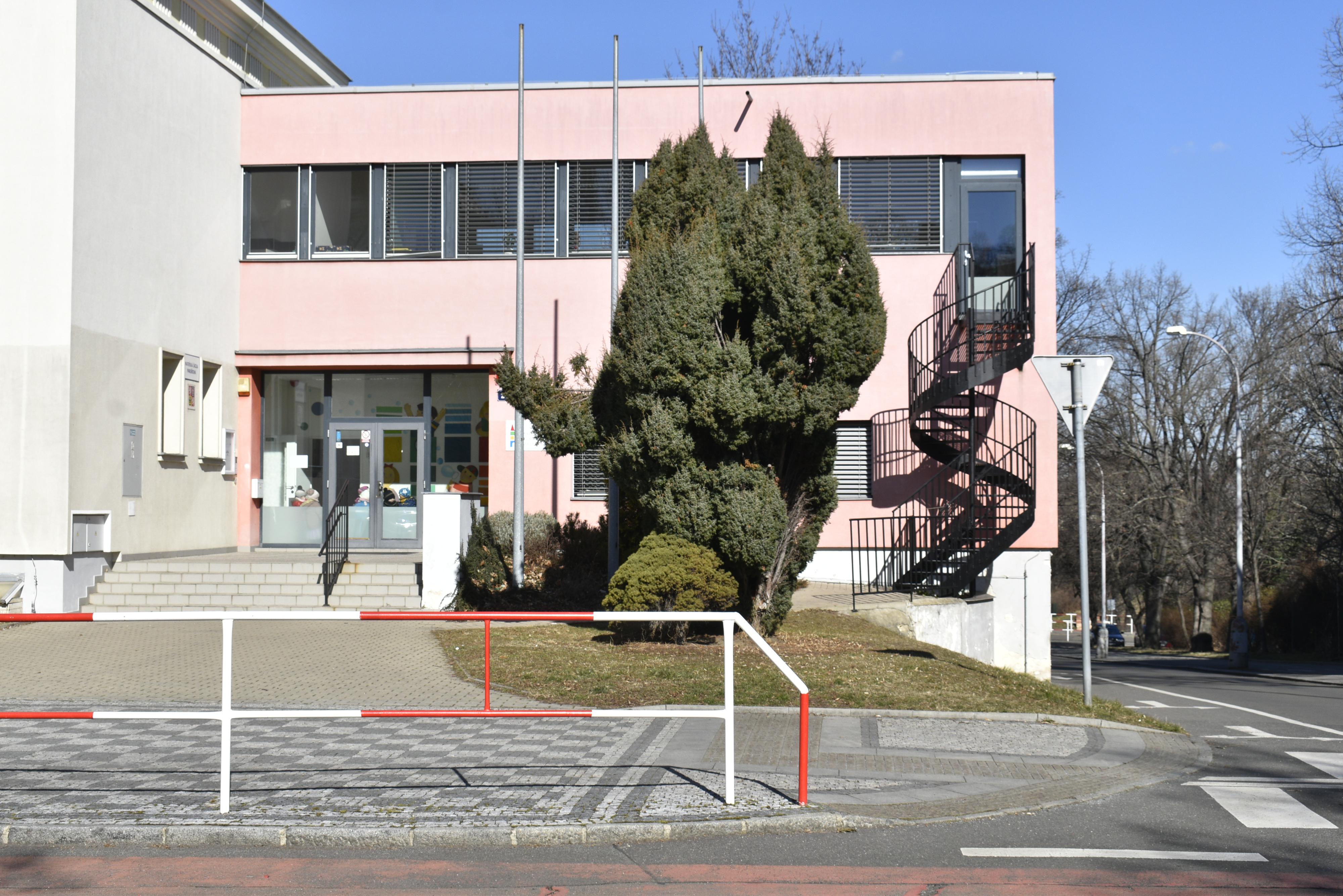 Mateřská škola Parléřova foto 3