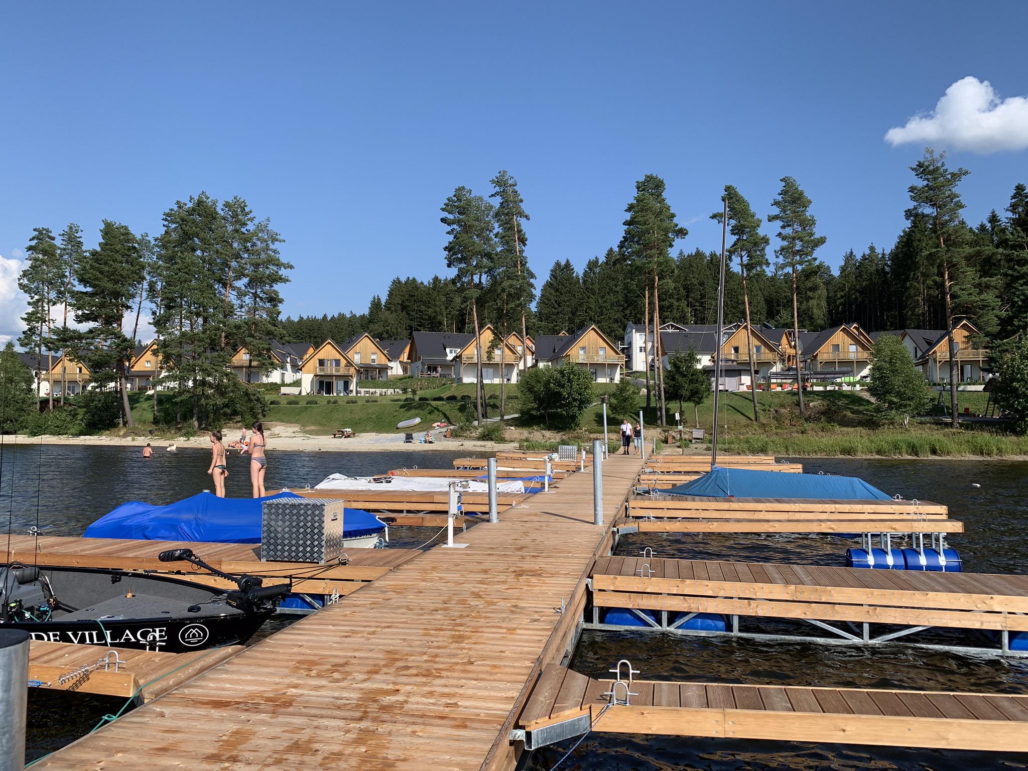 Ubytování Lakeside Village foto 1