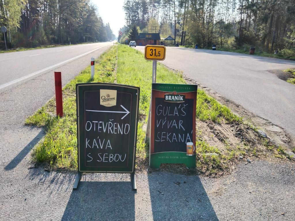 Občerstvení - Klobásy z Udírny foto 2