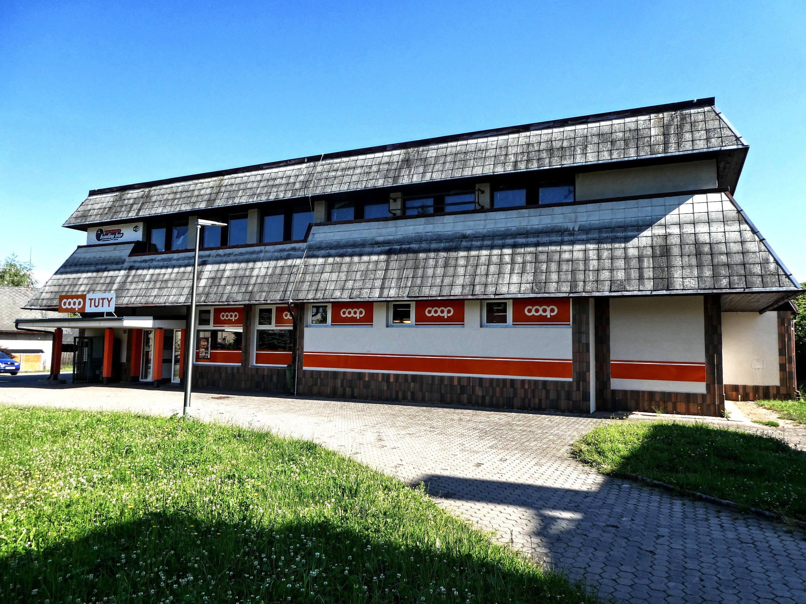 COOP Dvůr Králové n. L., družstvo foto 2