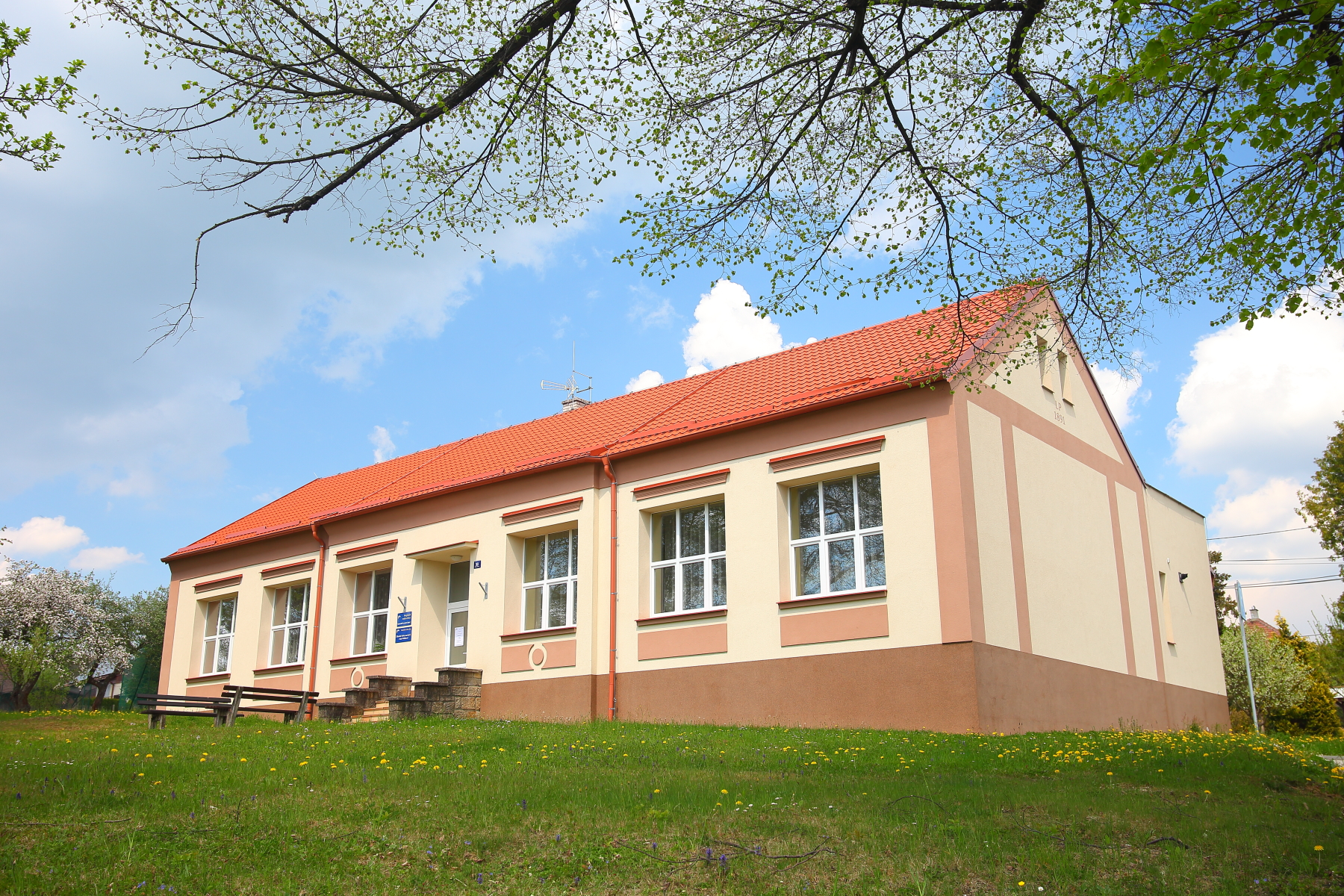 Knihovna Velíková, pobočka Krajské knihovny Františka Bartoše ve Zlíně foto 2