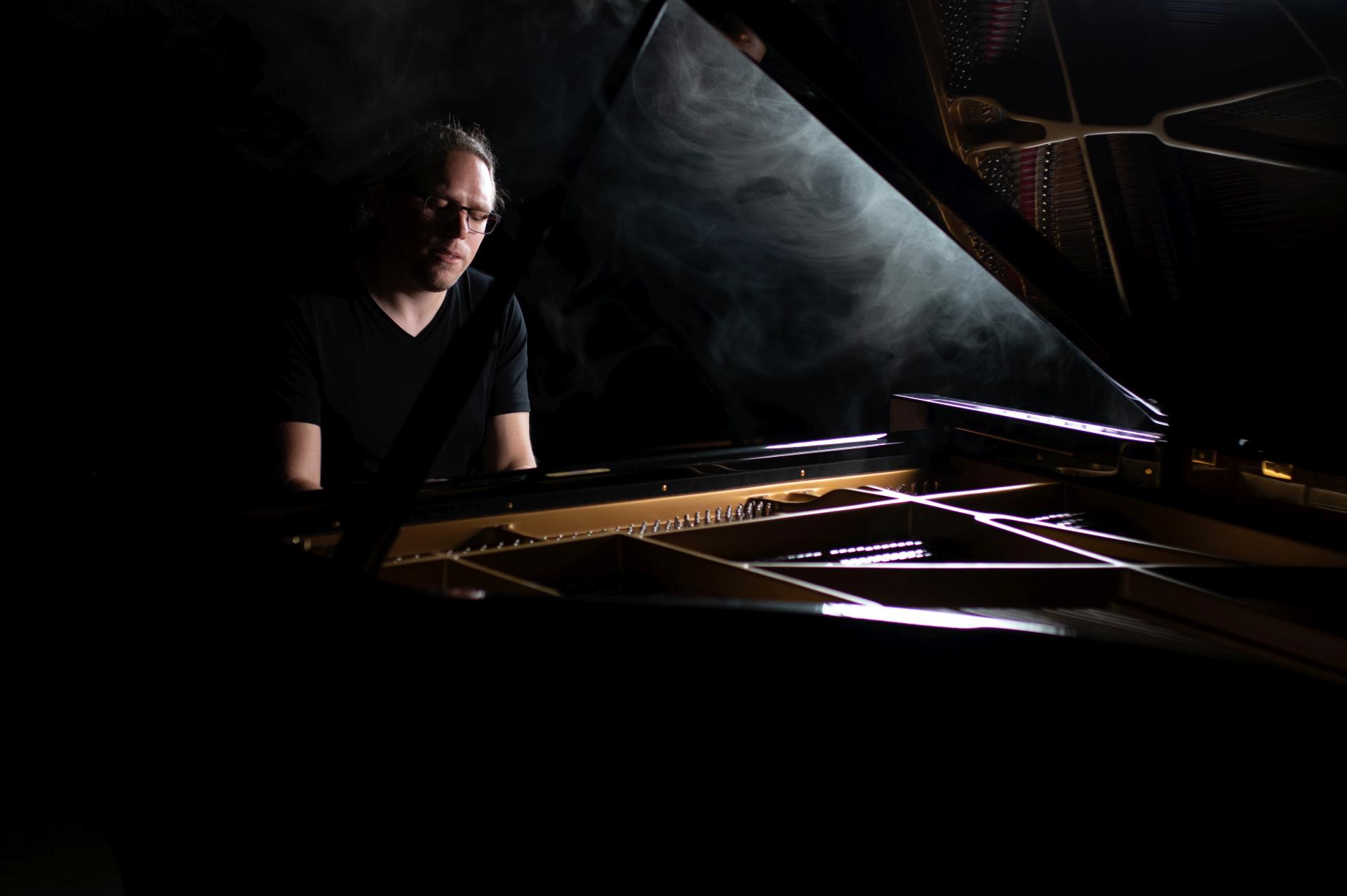 PIANOTY - MICHAL WOREK