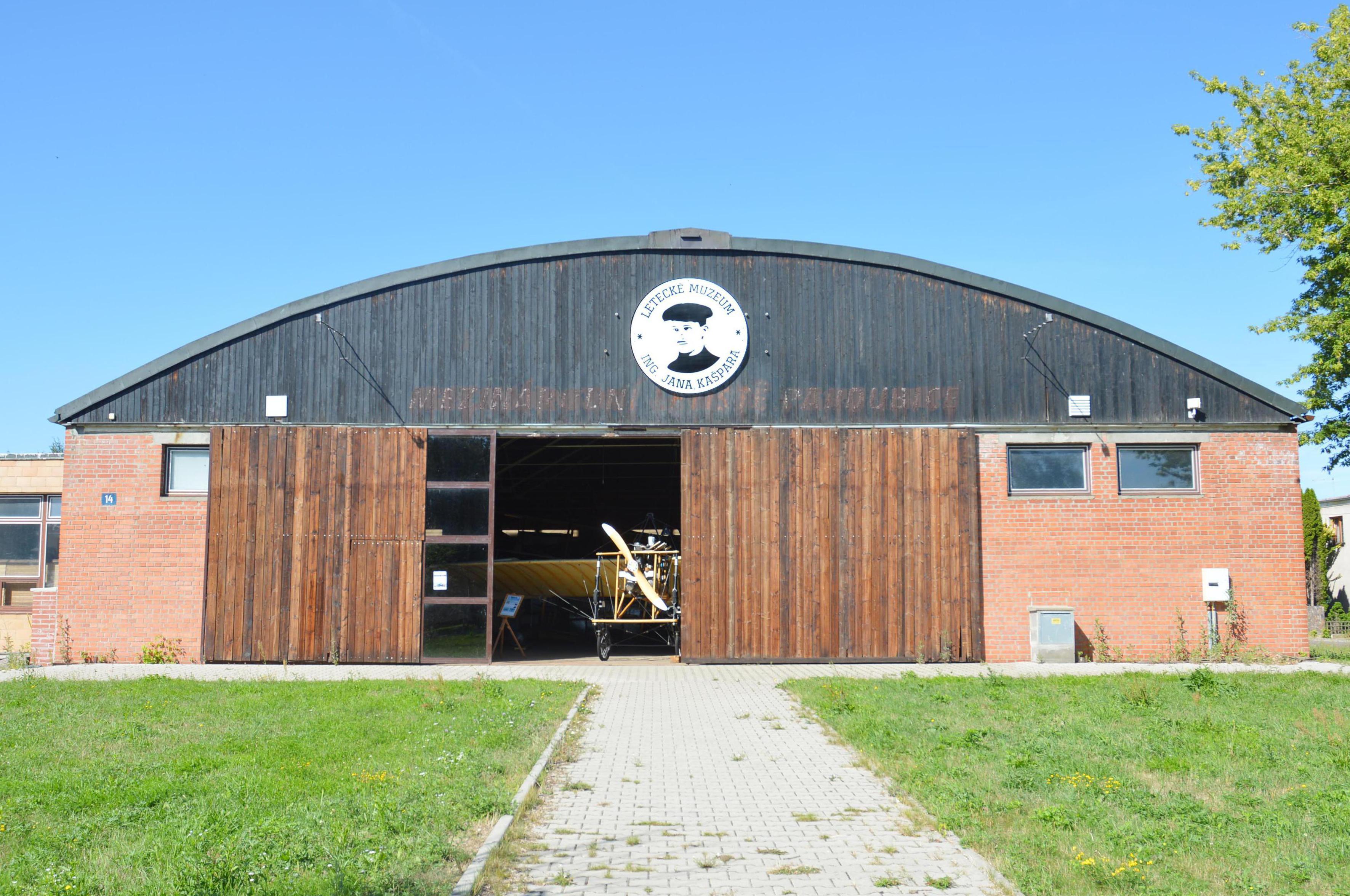 Letecké muzeum Ing. Jana Kašpara foto 2