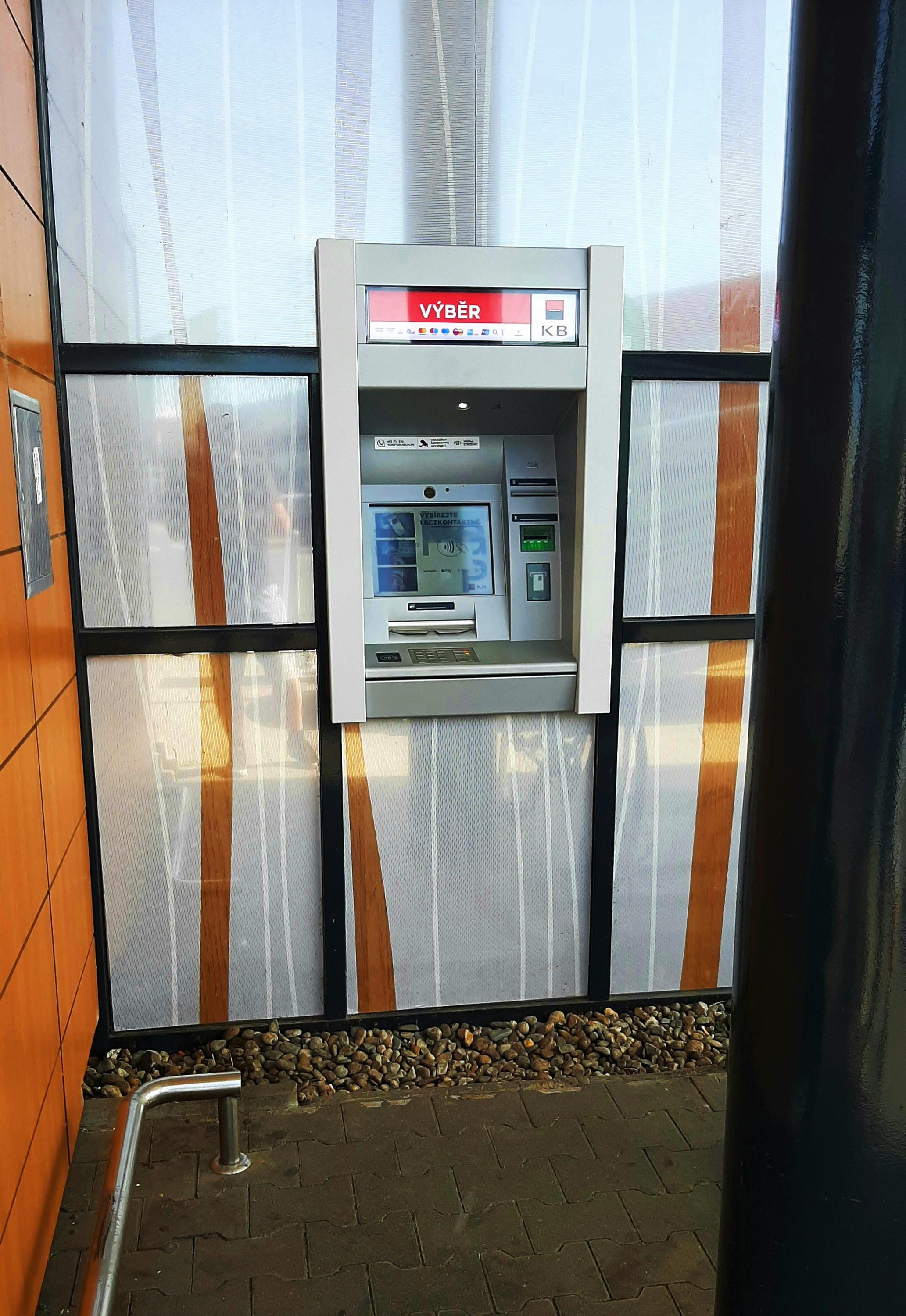 Bankomat Komerční banky foto 3