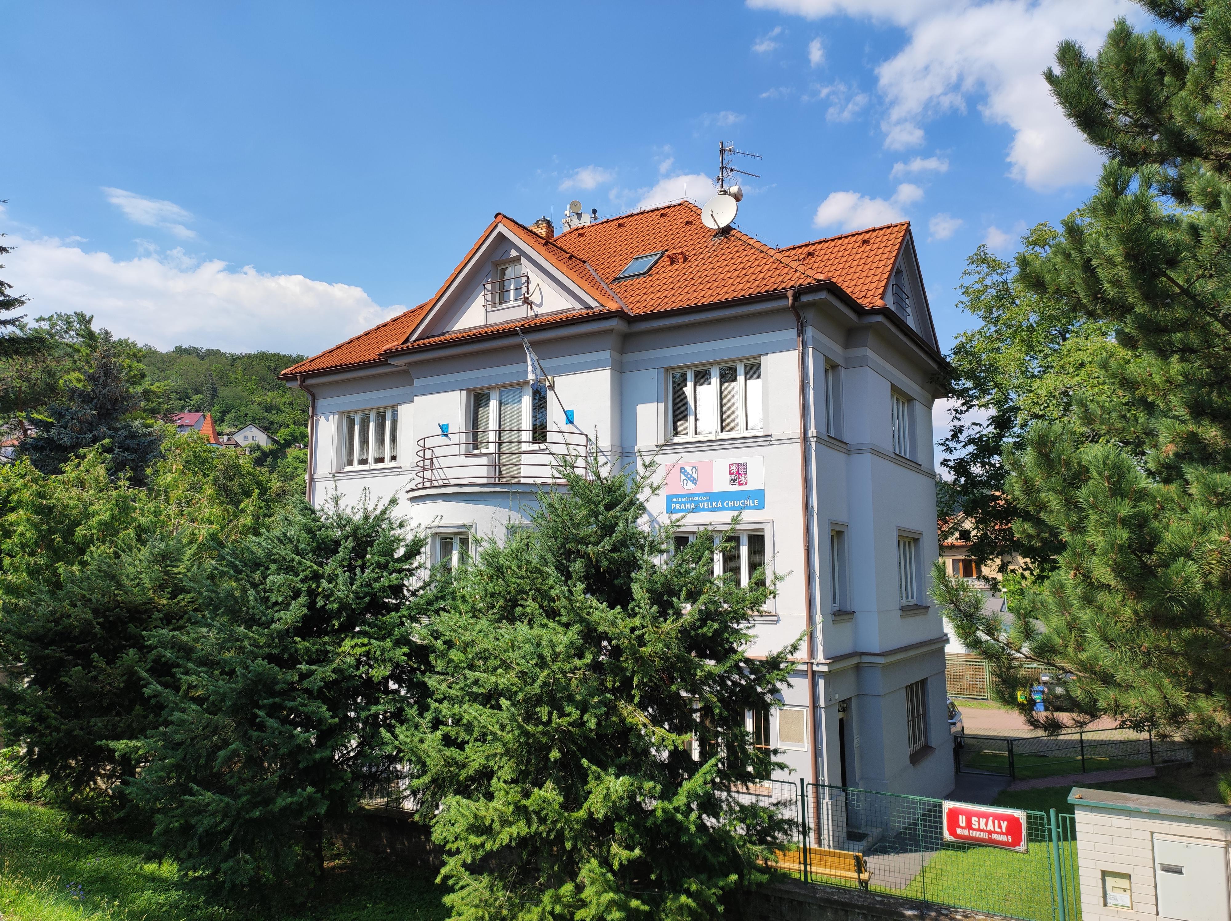 Úřad městské části Praha-Velká Chuchle foto 4