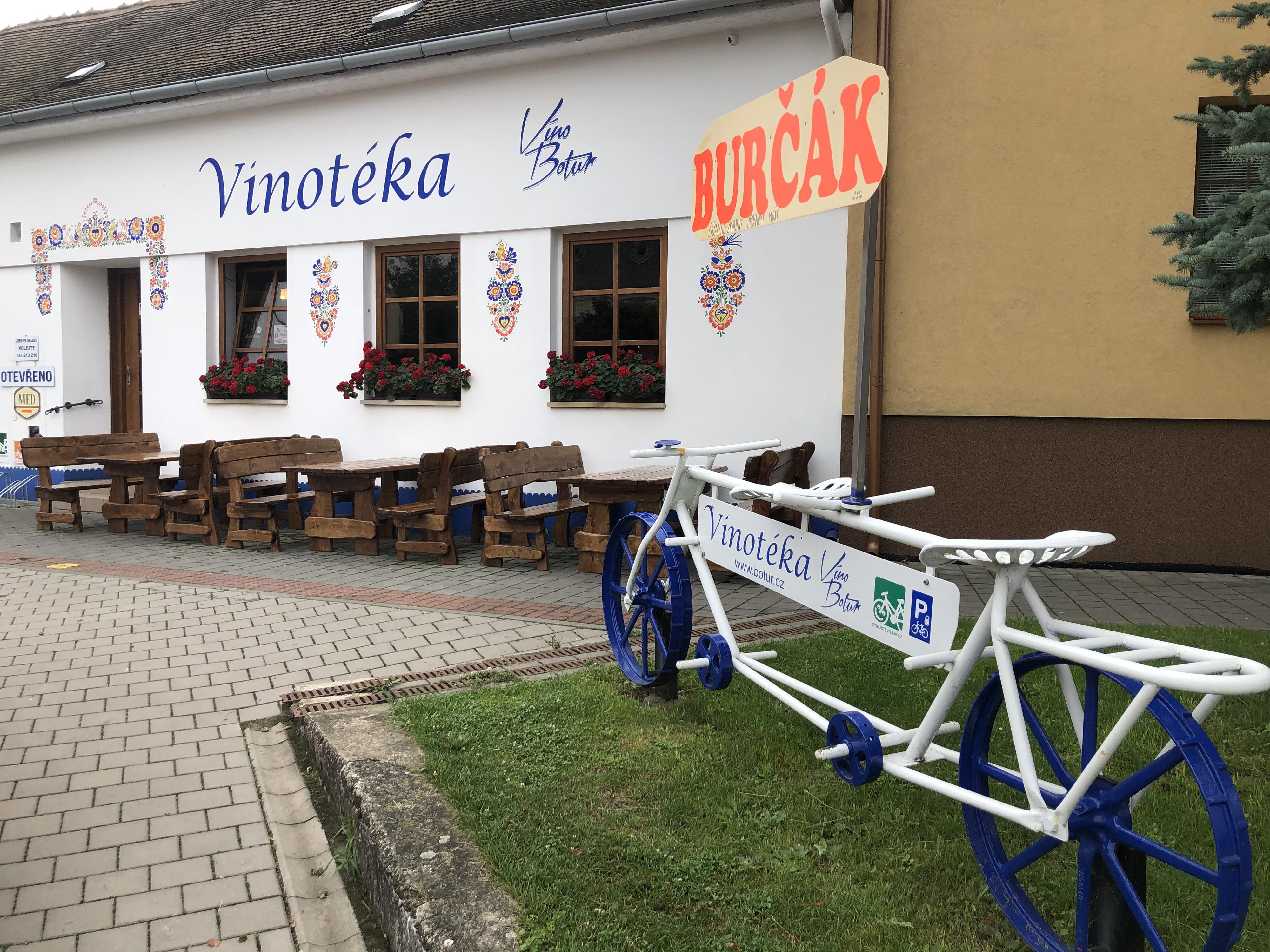 Vinotéka Botur foto 4