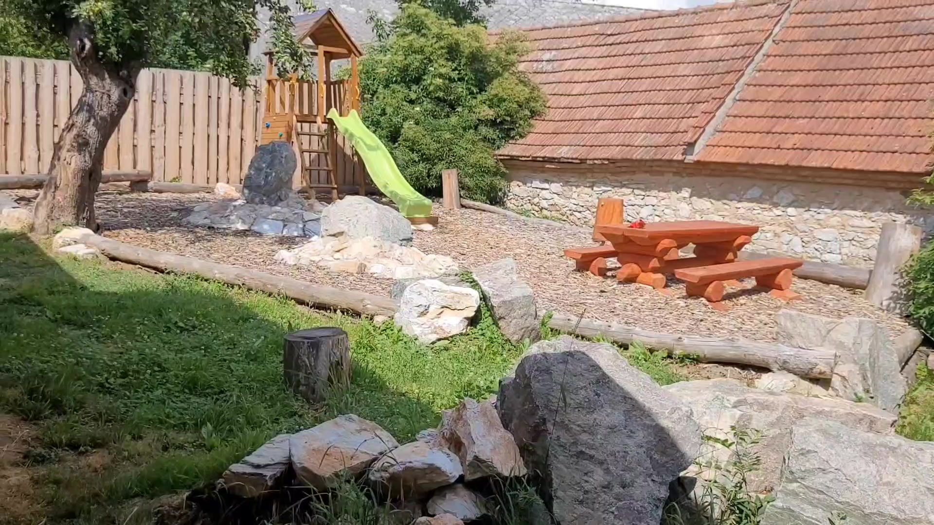 Apartmány Nová duha foto 2 (náhled videa)