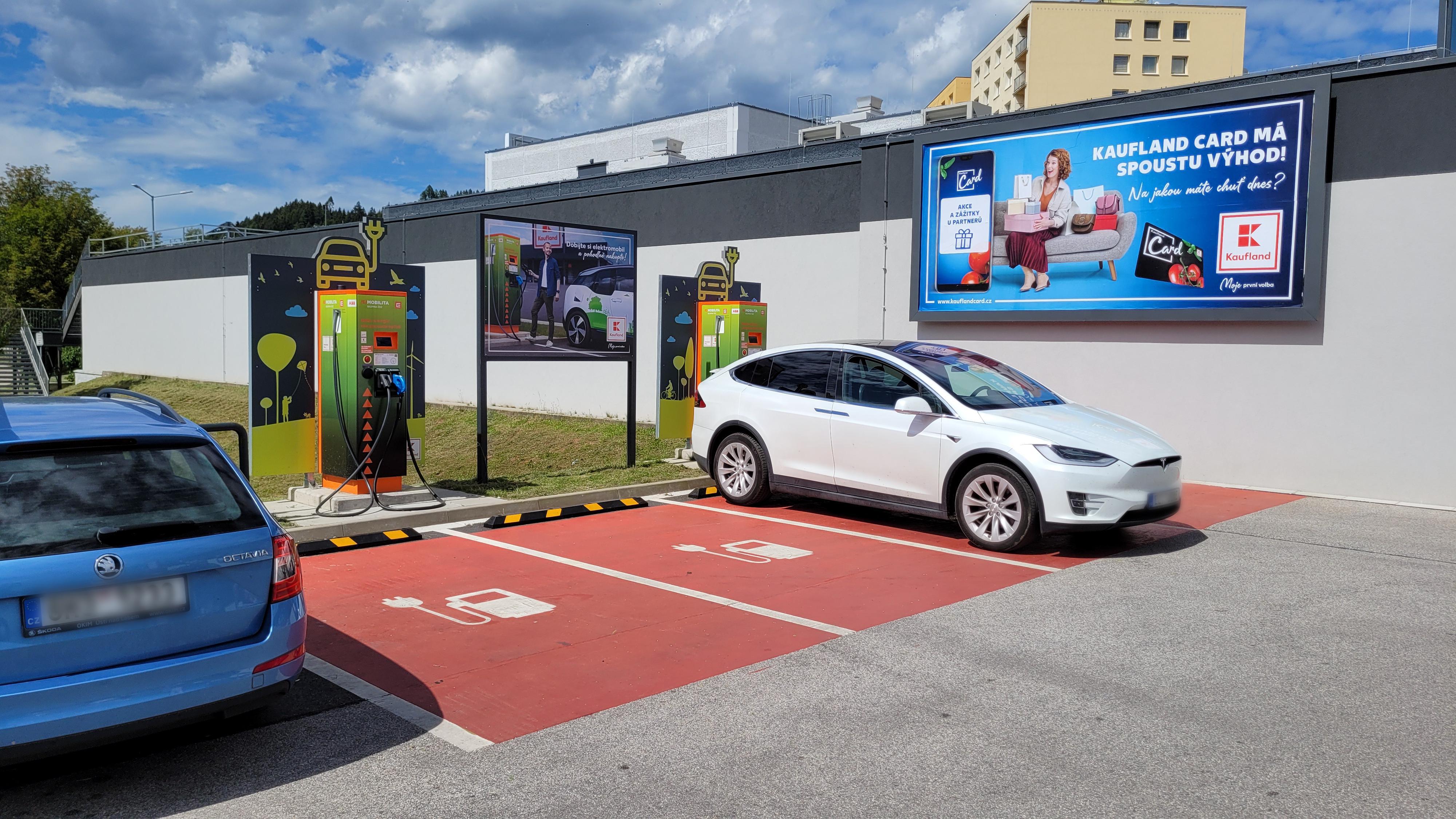 Nabíjecí stanice ČEZ foto 4
