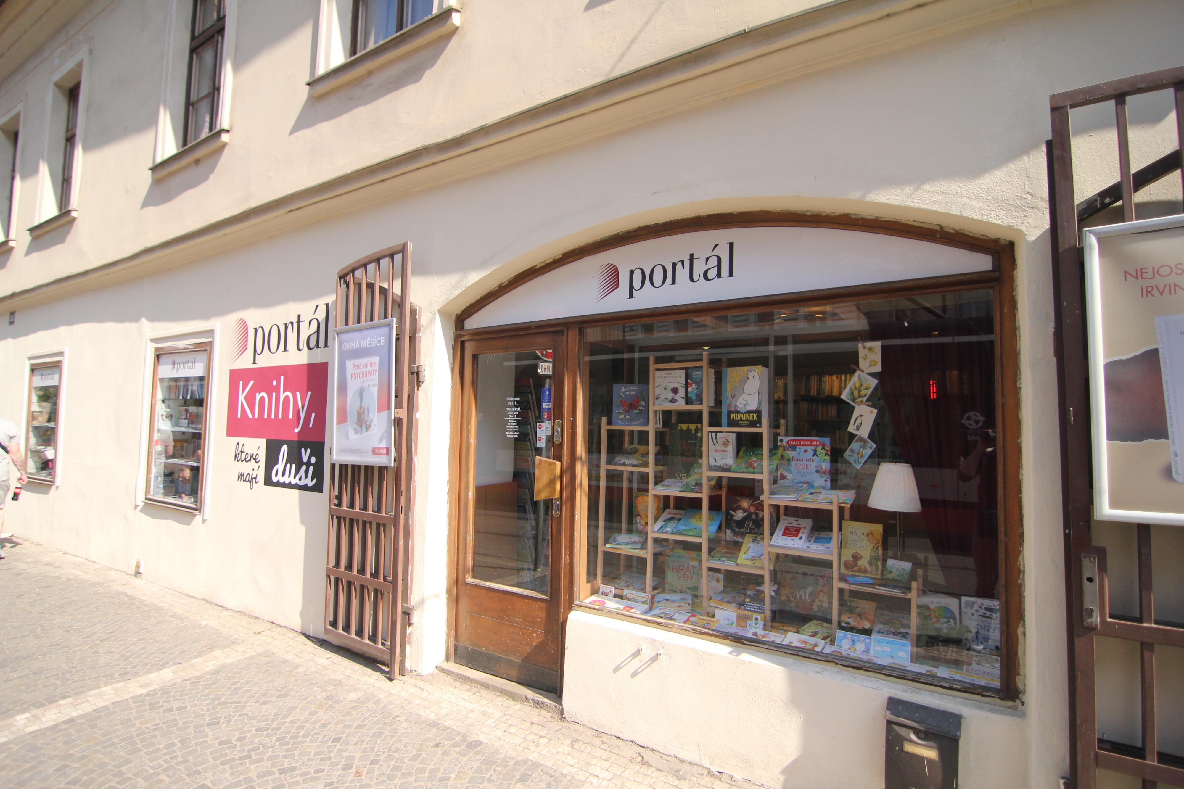 Knihkupectví Portál foto 6