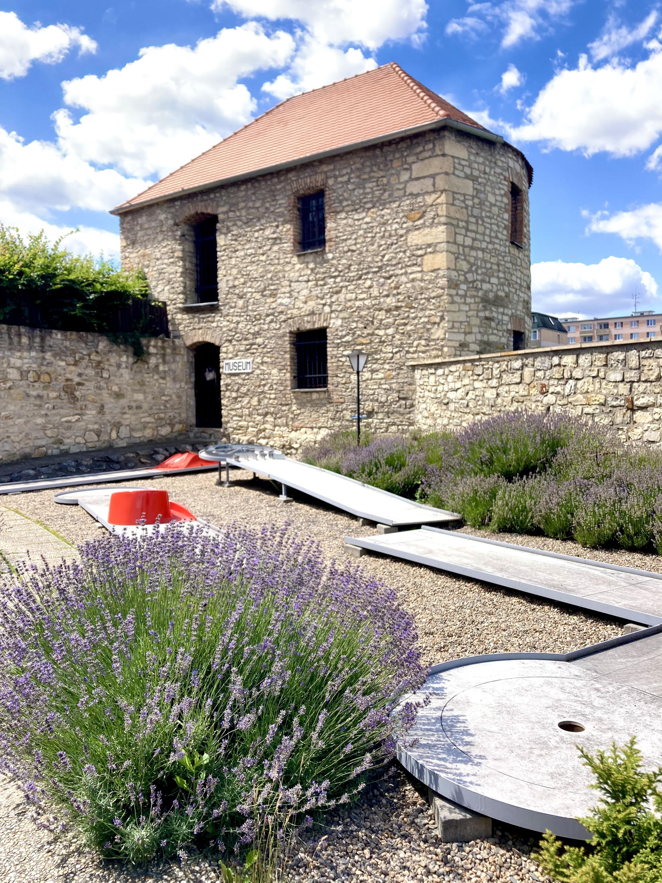 Minigolf Louny foto 2
