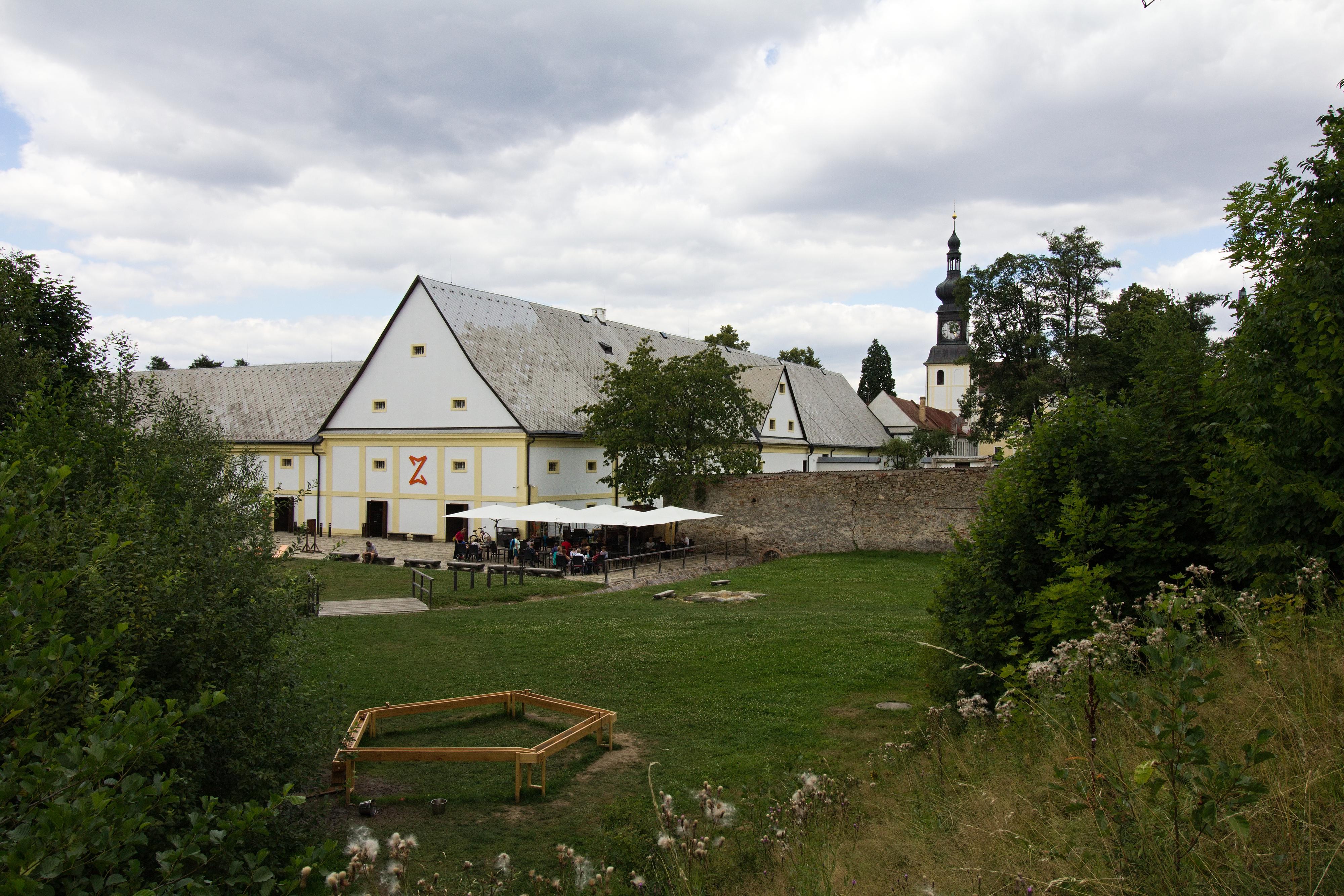 Zámecká vinárna foto 5