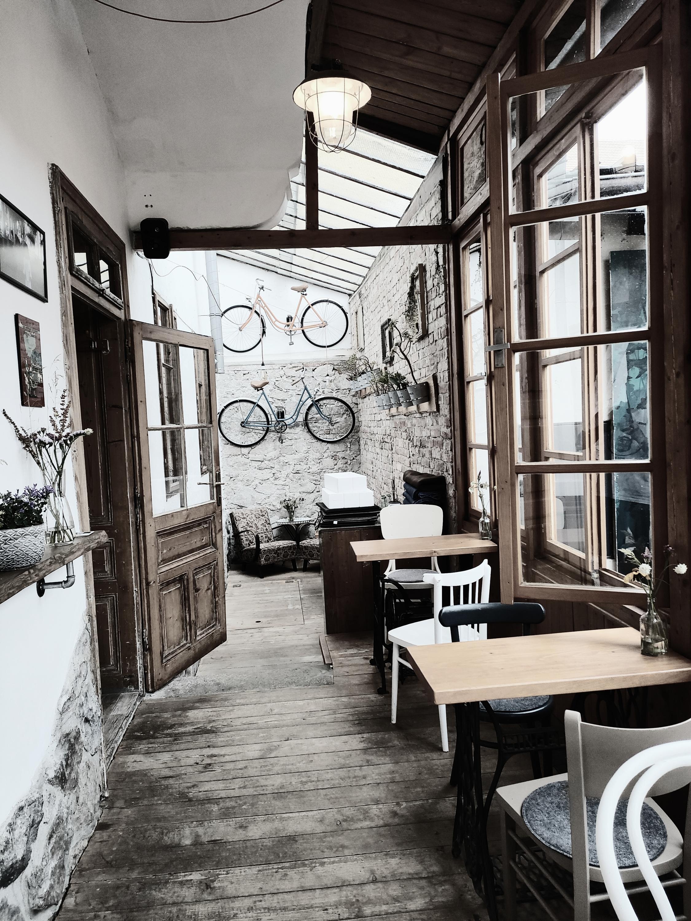 Travel cafe Písek foto 4