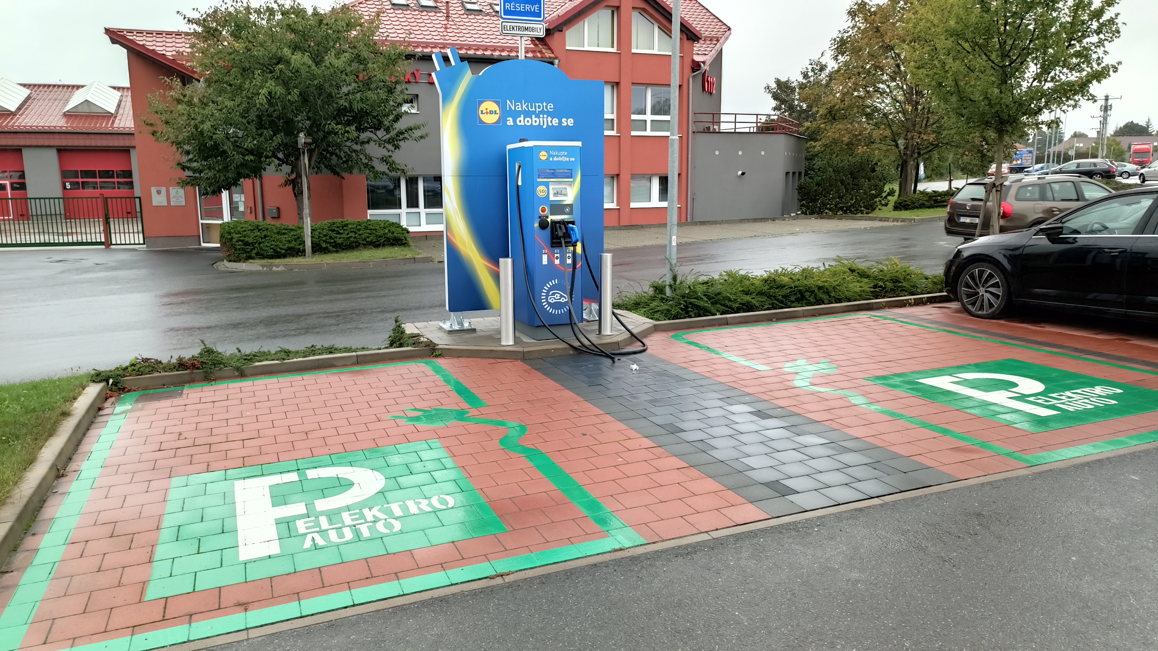 Nabíjecí stanice Lidl