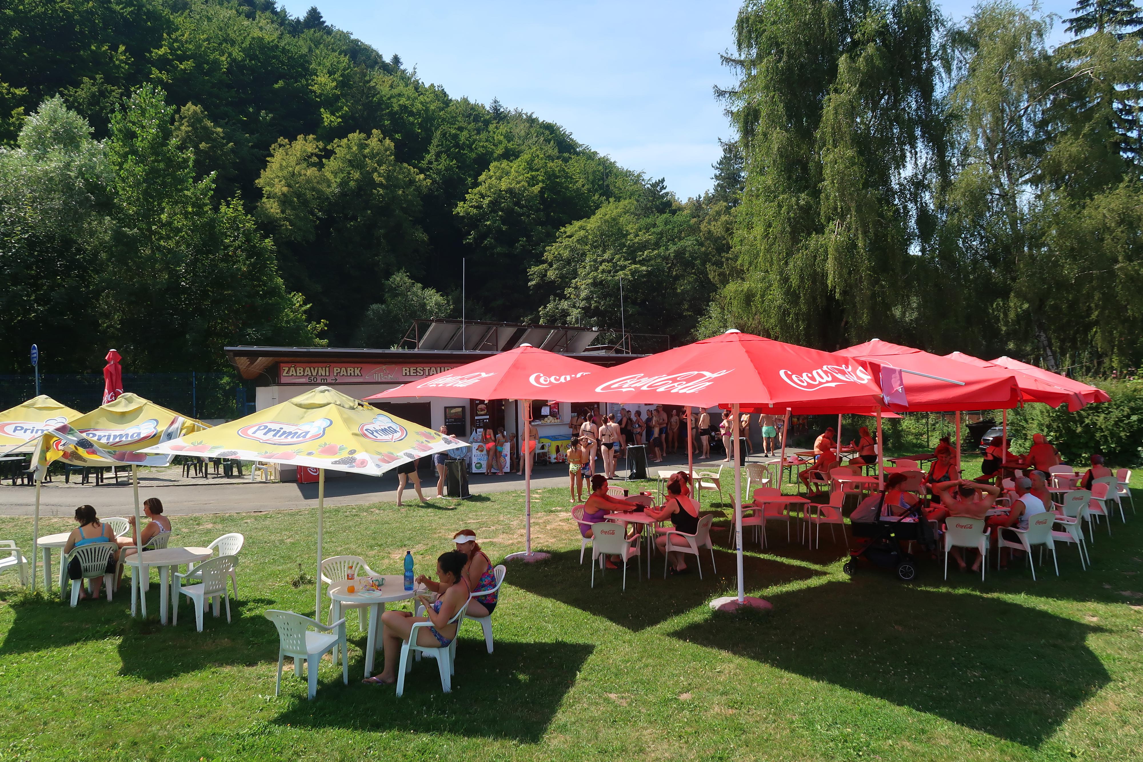 Občerstvení na koupališti Rožnov pod Radhoštěm foto 2