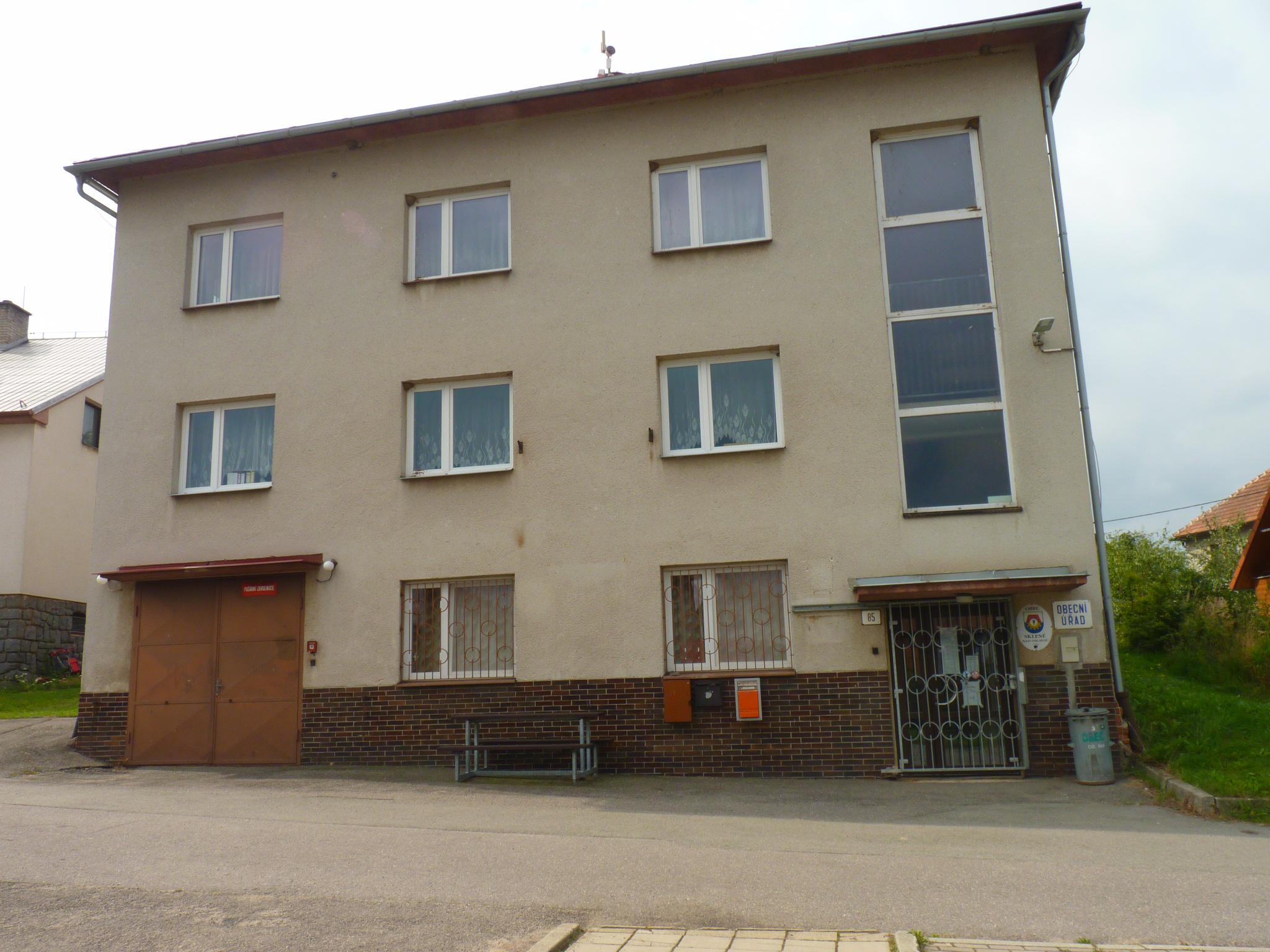 Sklené nad Oslavou - obecní úřad foto 2