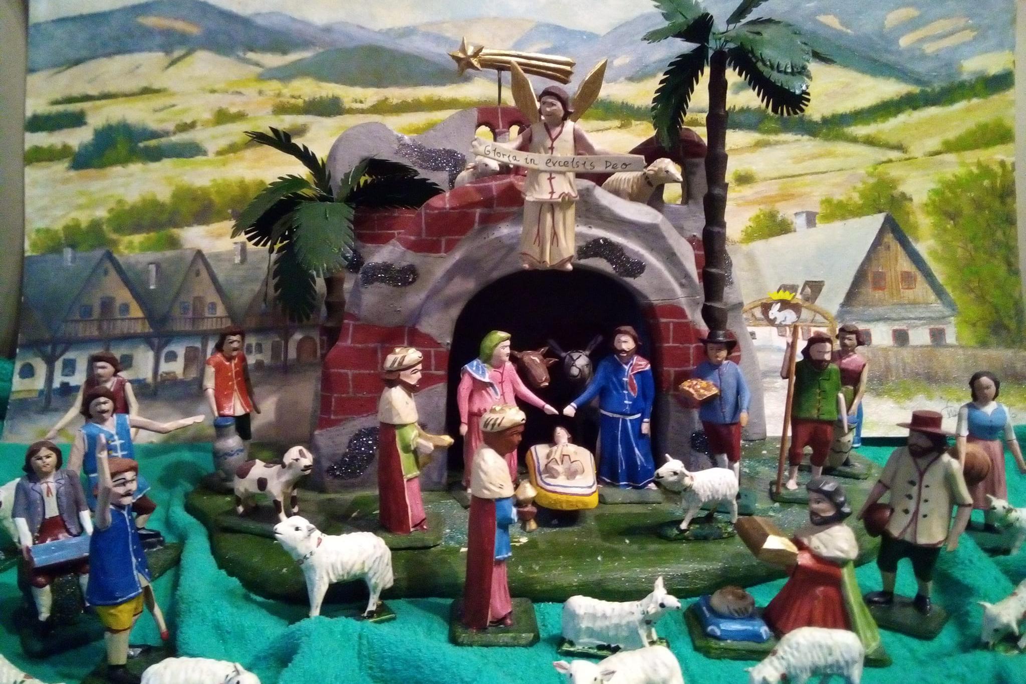 Oldřich Čech - výroba králických betlémů foto 1