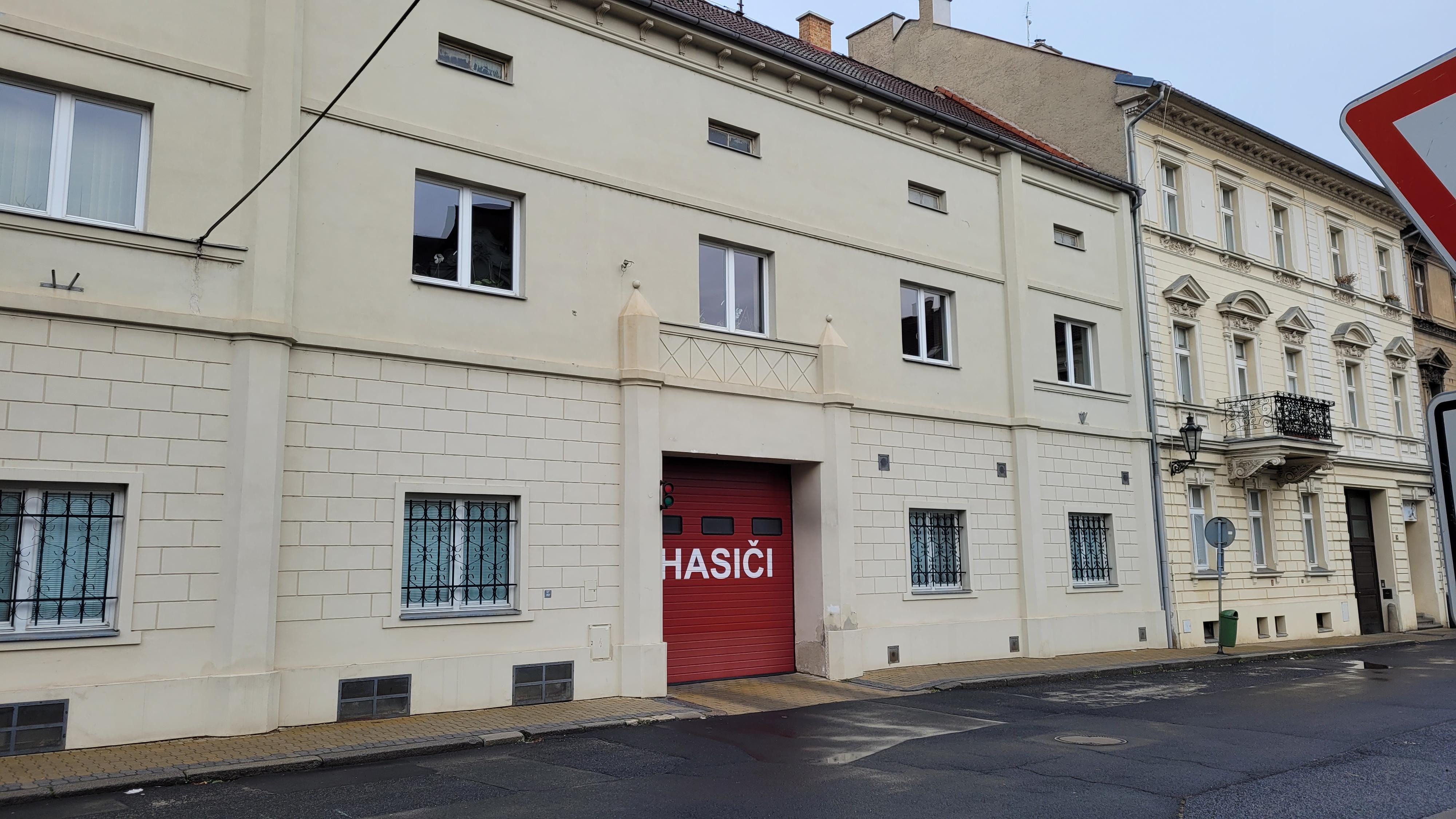 Hasičský záchranný sbor Ústeckého kraje - Požární stanice Žatec foto 3