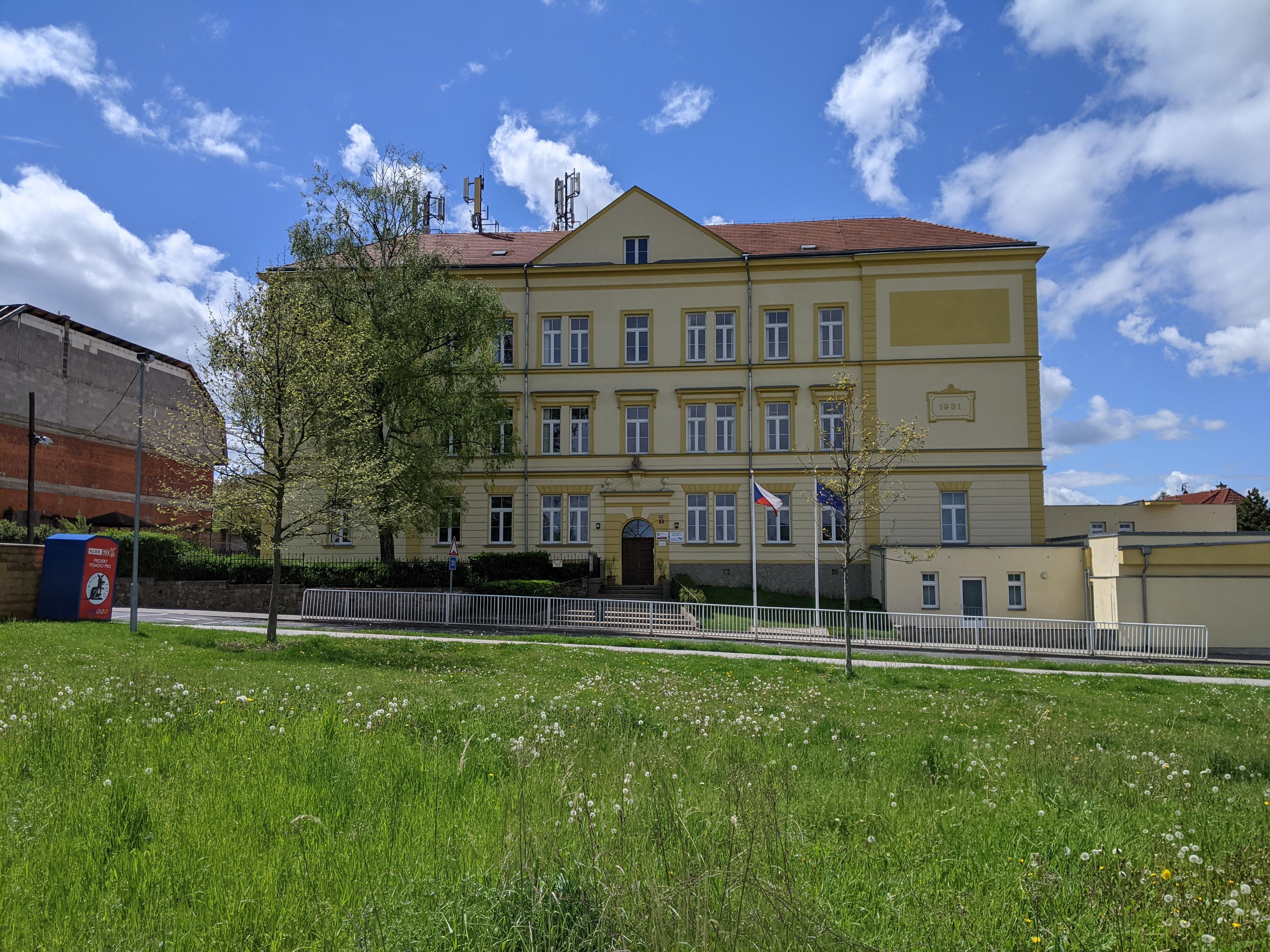 Gymnázium Hostivice foto 5