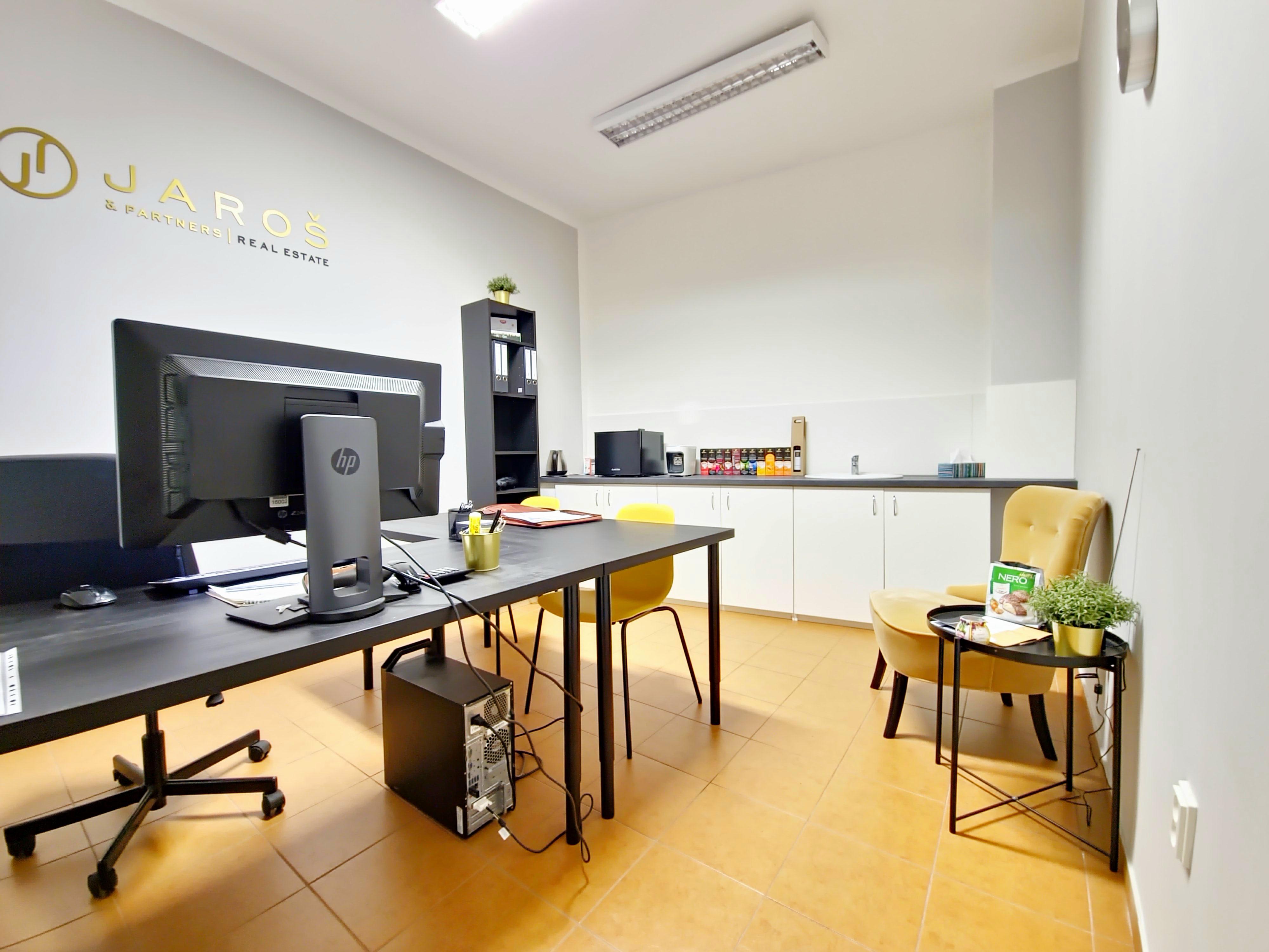 Jaroš & Partners Real Estate foto 3