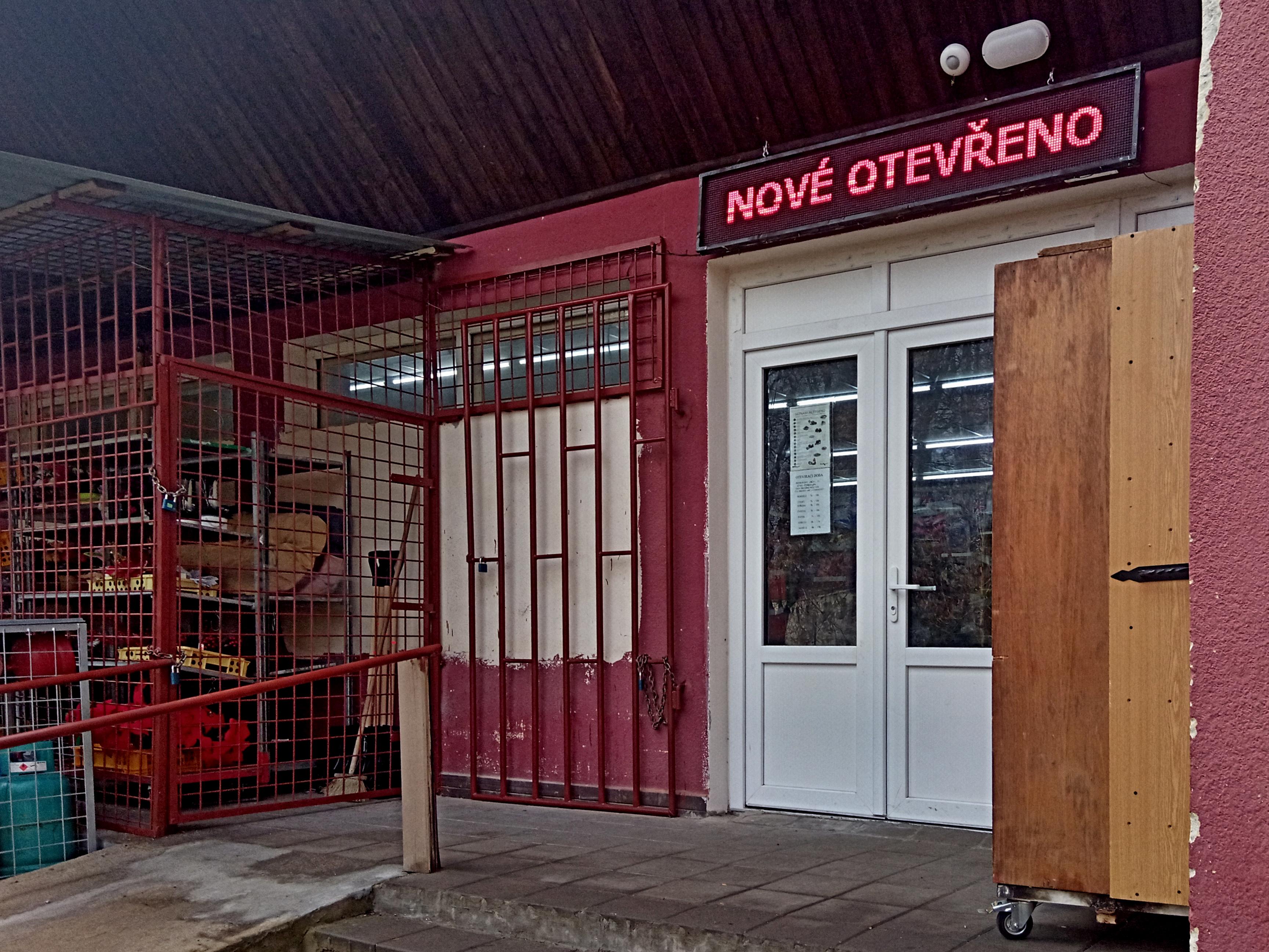 Potraviny Okna 13 foto 4