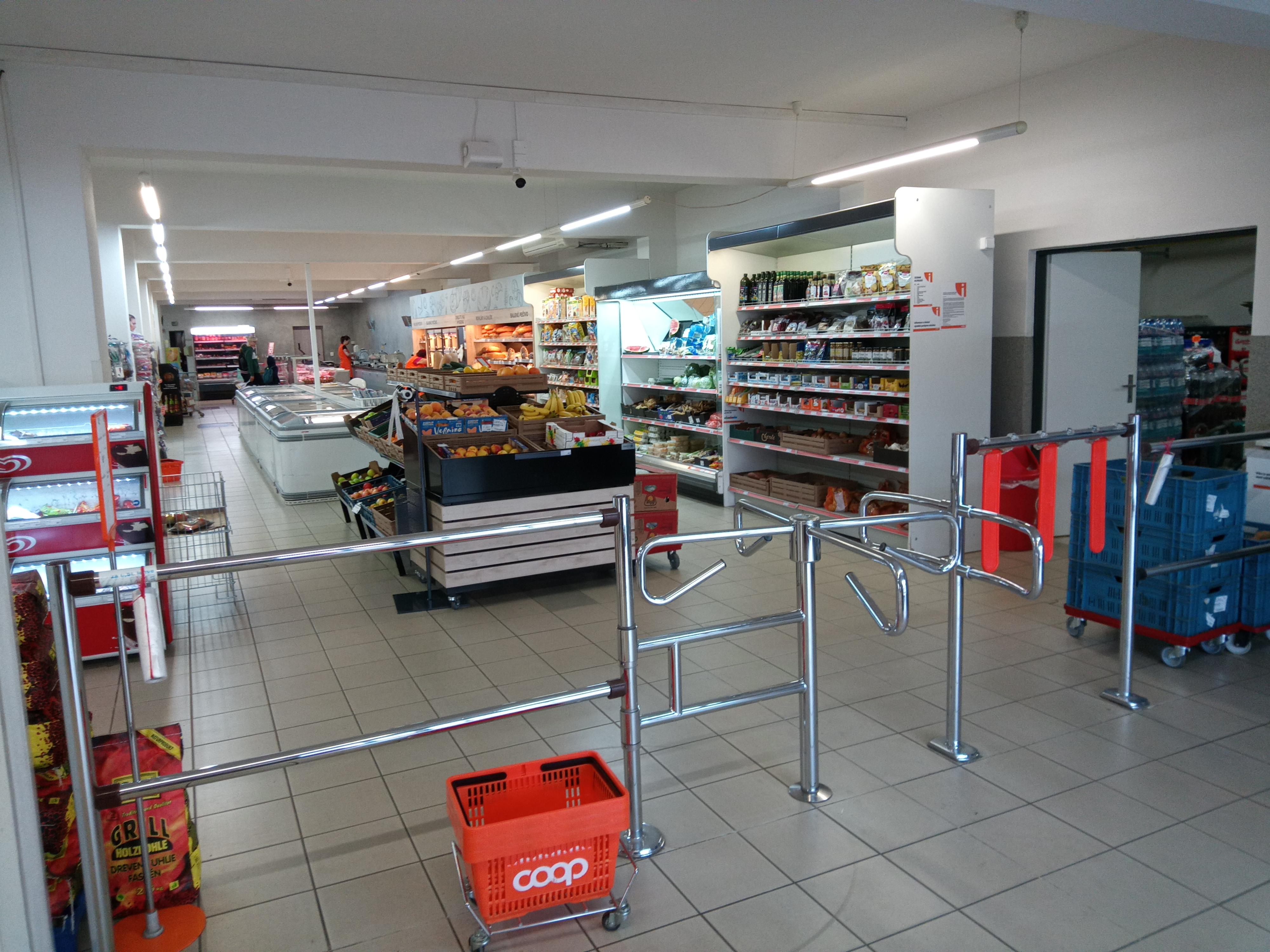 COOP - Jednota, spotřební družstvo v Mikulově foto 5